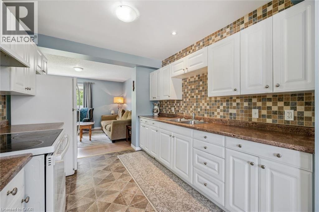 23 Howe Drive Unit# 8, Kitchener, Ontario  N2E 1J3 - Photo 12 - 40828989