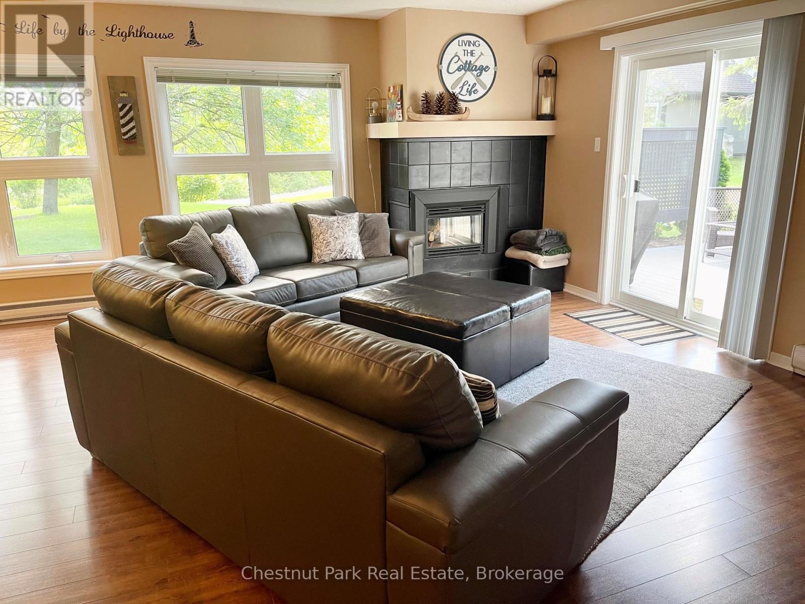 812 Suncrest Circle, Collingwood, Ontario  L9Y 5C7 - Photo 4 - S13112150