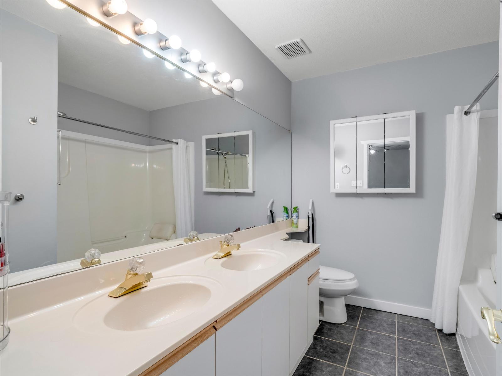 221 14861 98 Avenue, Surrey, British Columbia  V3R 0A2 - Photo 15 - R3121337