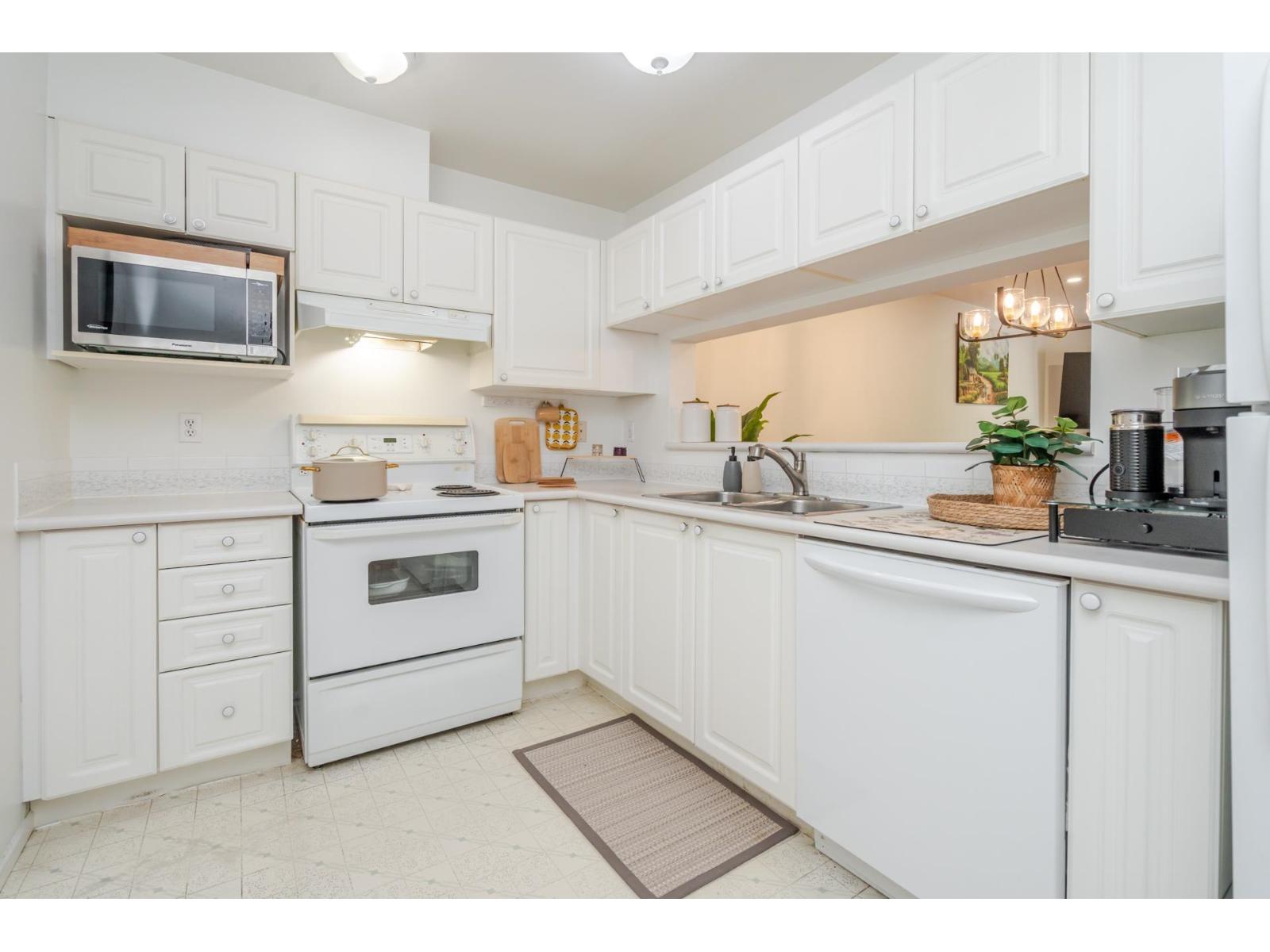 303 16137 83 Avenue, Surrey, British Columbia  V4N 0N1 - Photo 12 - R3121856