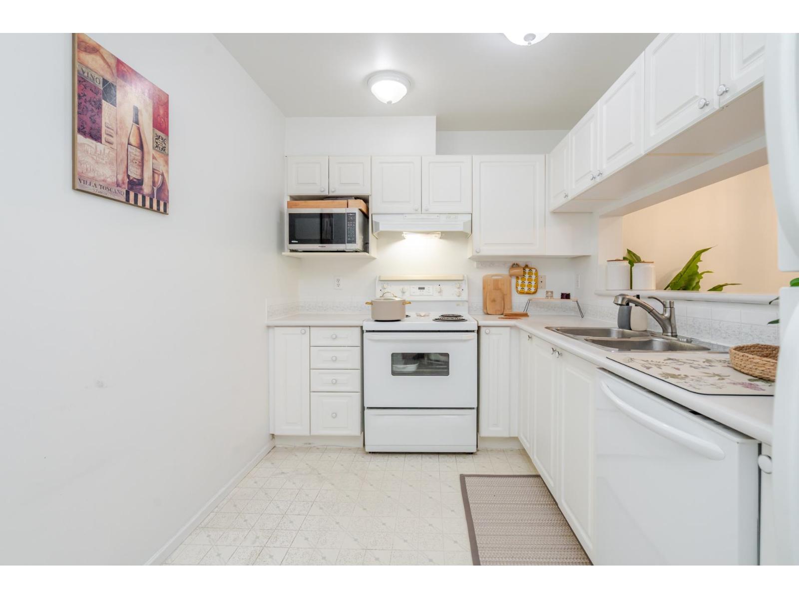 303 16137 83 Avenue, Surrey, British Columbia  V4N 0N1 - Photo 11 - R3121856