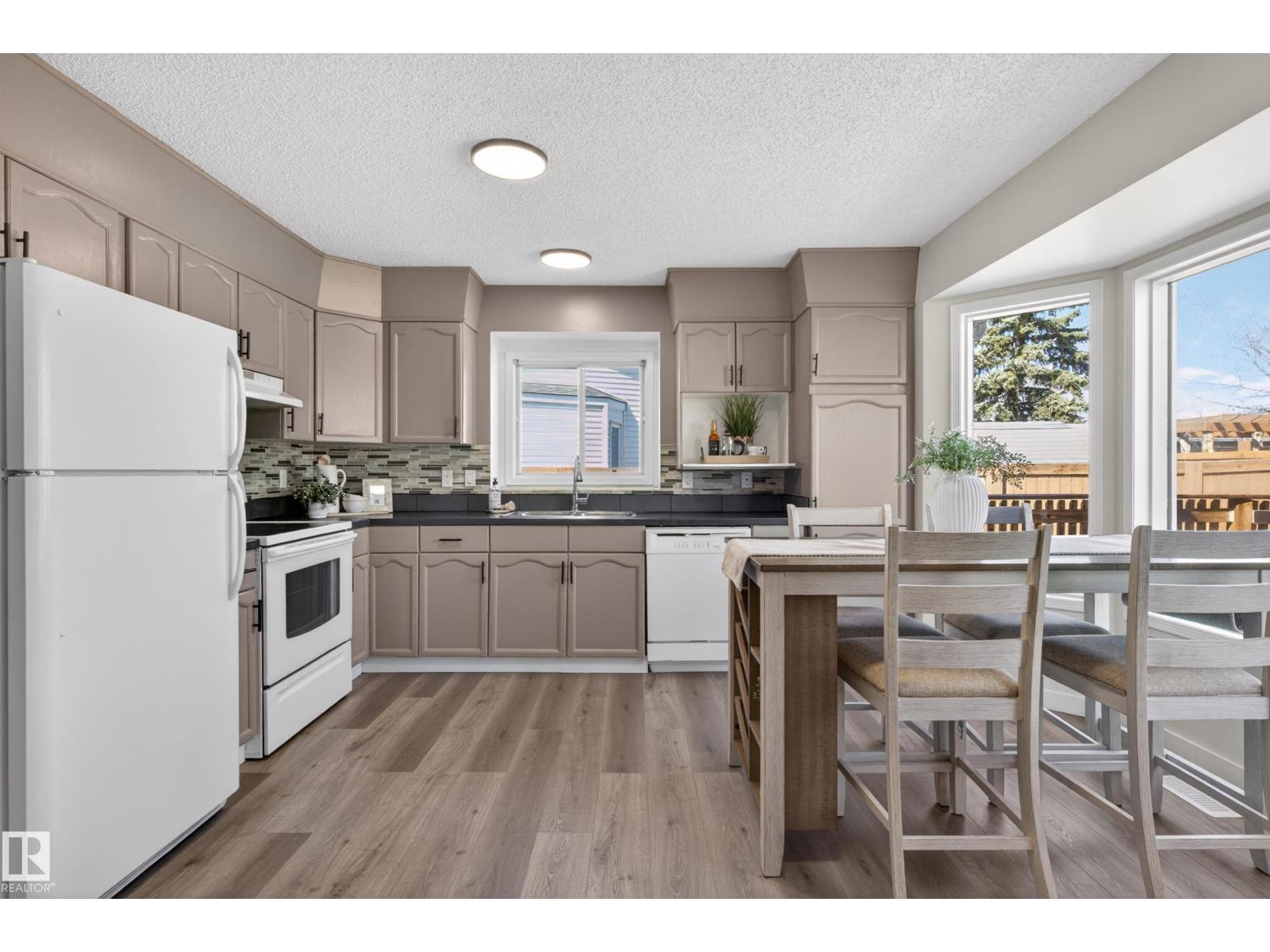 15323 72 St Nw, Edmonton, Alberta  T5Z 2Y2 - Photo 10 - E4486997