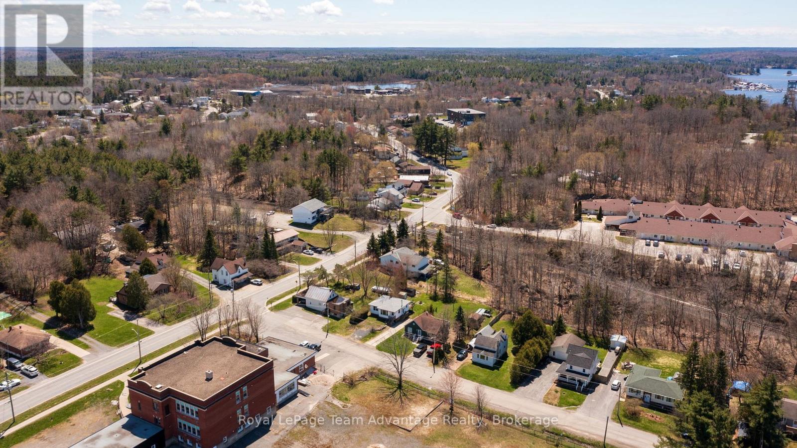 2 Meadow Street, Parry Sound, Ontario  P2A 2L9 - Photo 21 - X13112010