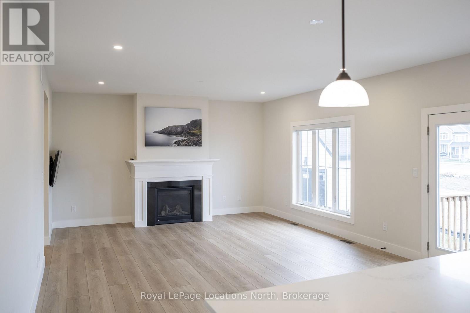142 Black Willow Crescent, Blue Mountains, Ontario  L9Y 5L7 - Photo 4 - X13112060