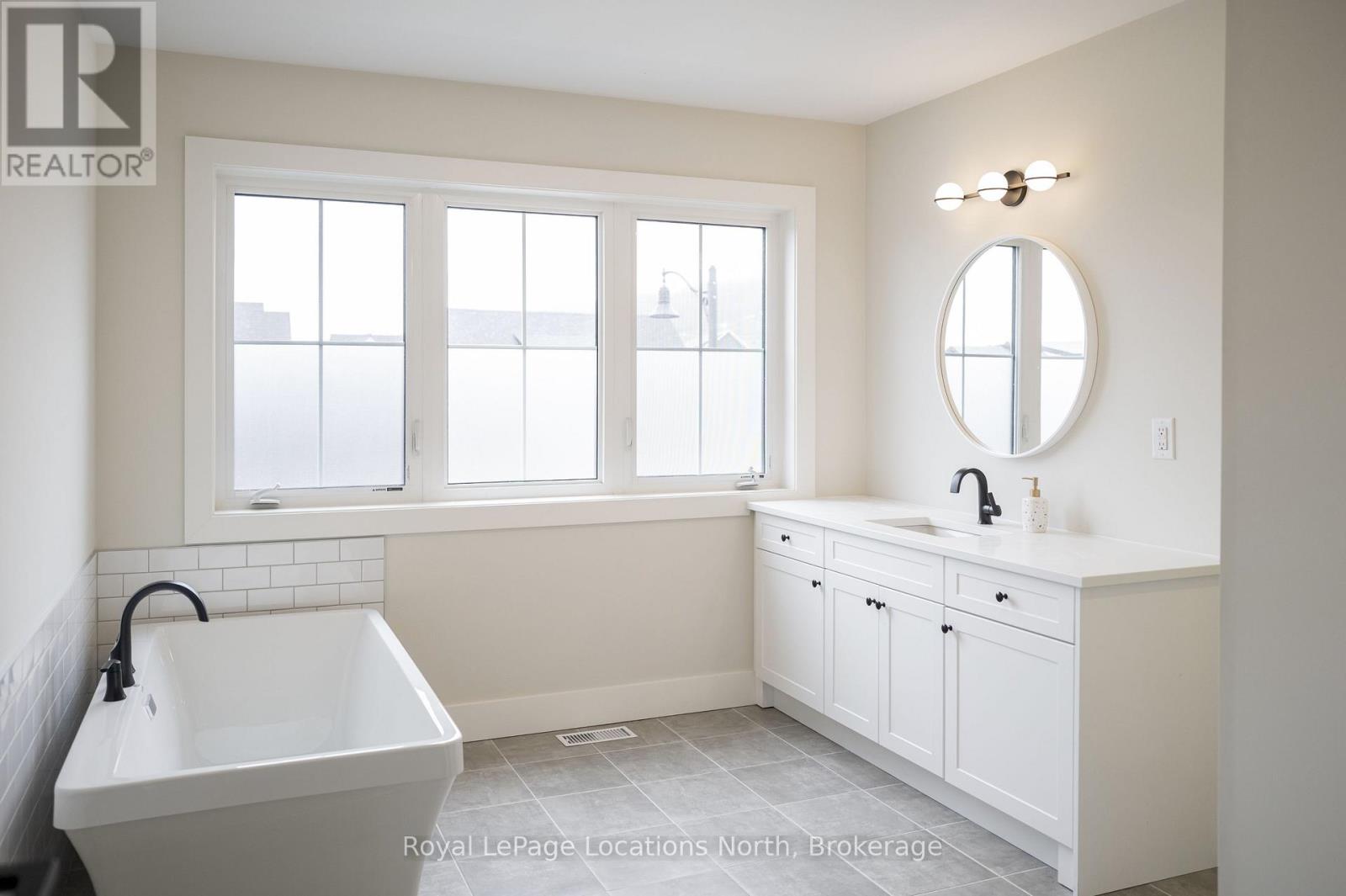 142 Black Willow Crescent, Blue Mountains, Ontario  L9Y 5L7 - Photo 8 - X13112060