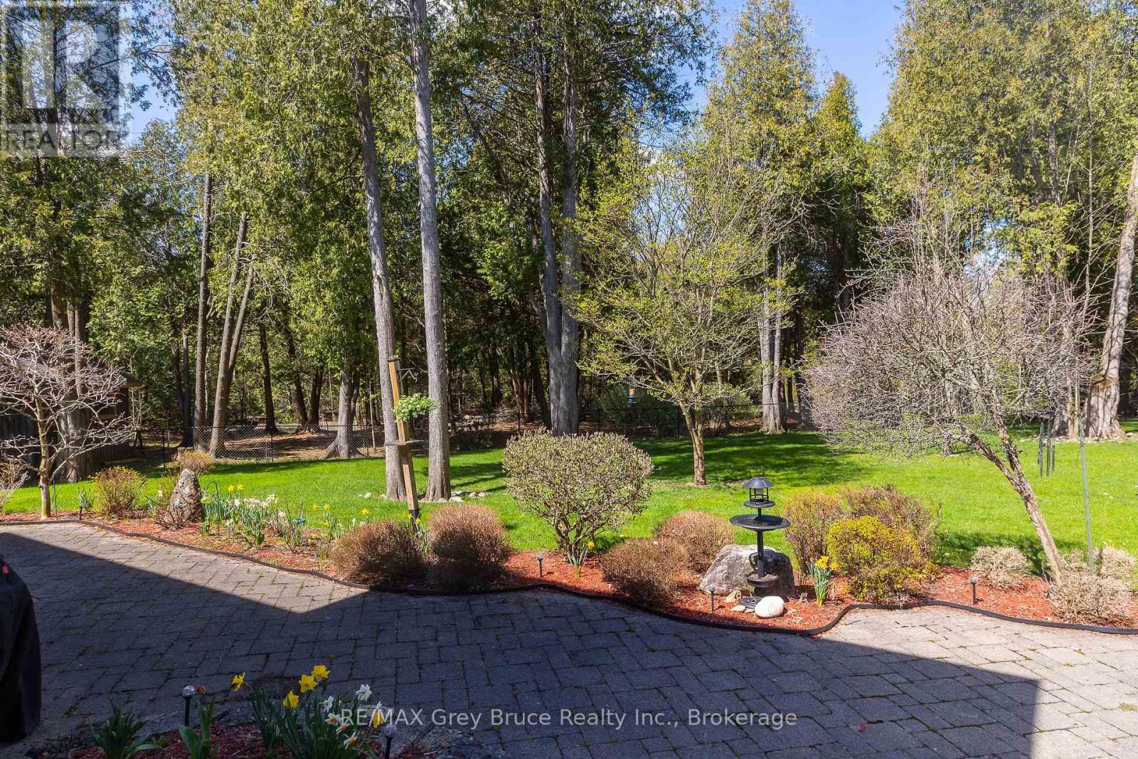 318760 Grey Road 1, Georgian Bluffs, Ontario  N4K 5N4 - Photo 12 - X13112072
