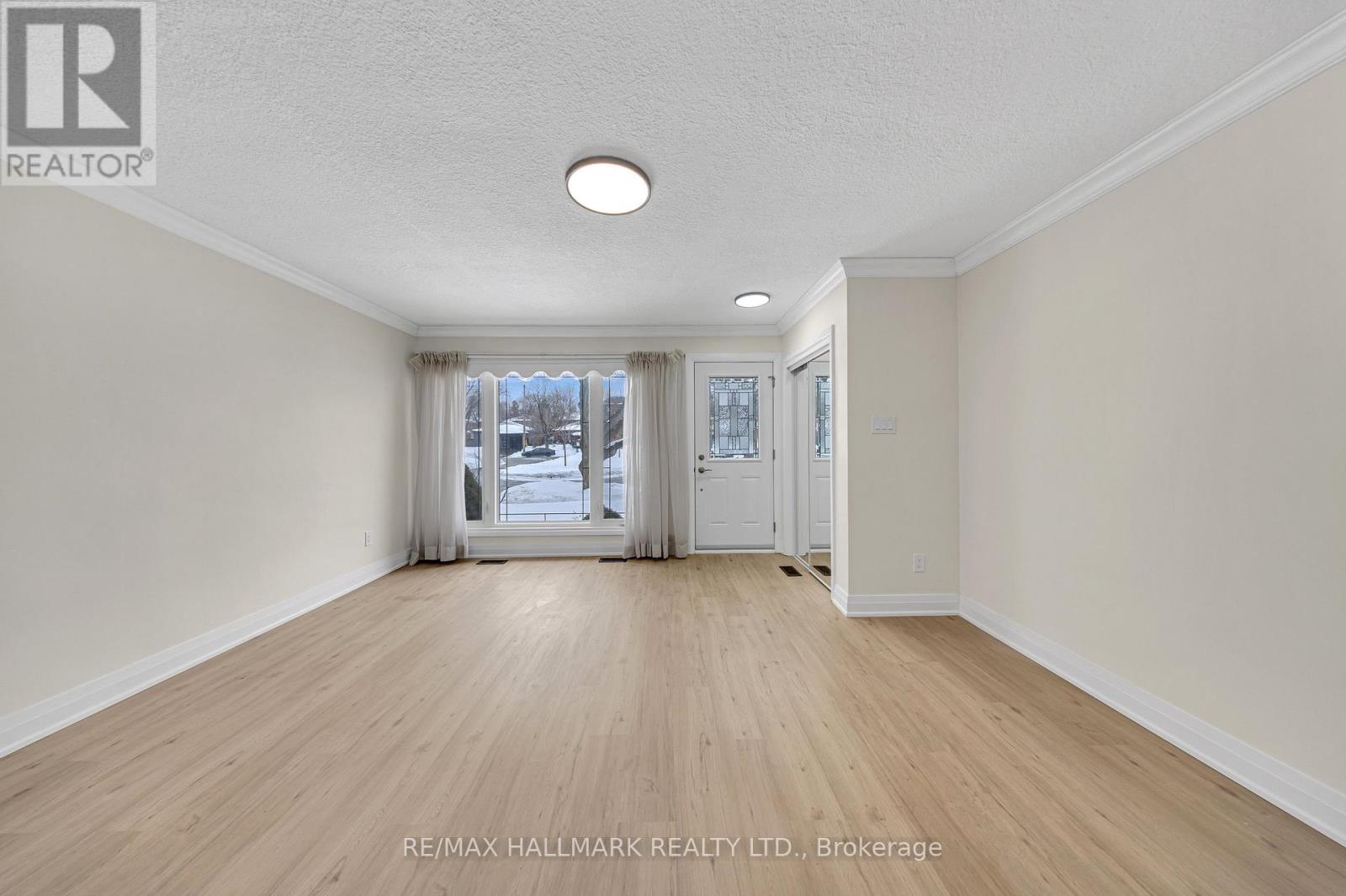 Main - 28 Furlong Court, Toronto, Ontario  M1J 1Y8 - Photo 3 - E13047722