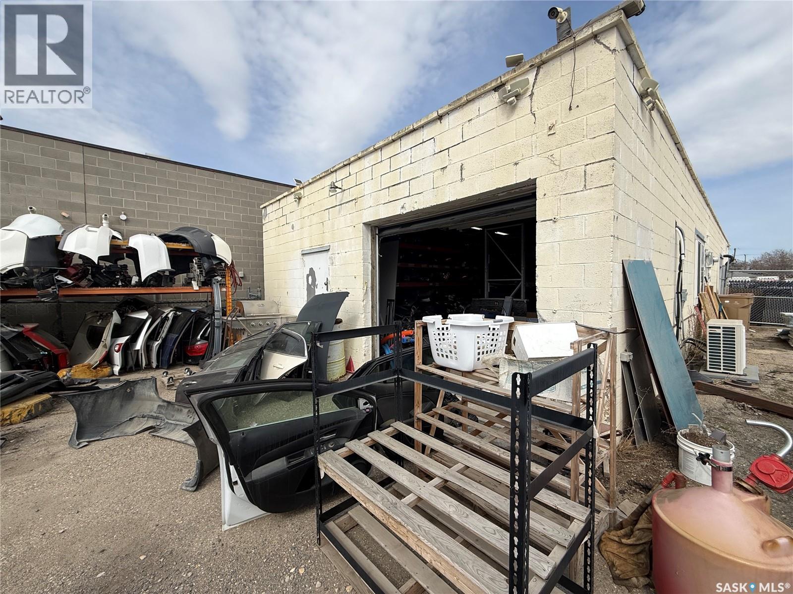 1550 Park Street, Regina, Saskatchewan  S4N 2G1 - Photo 17 - SK035555