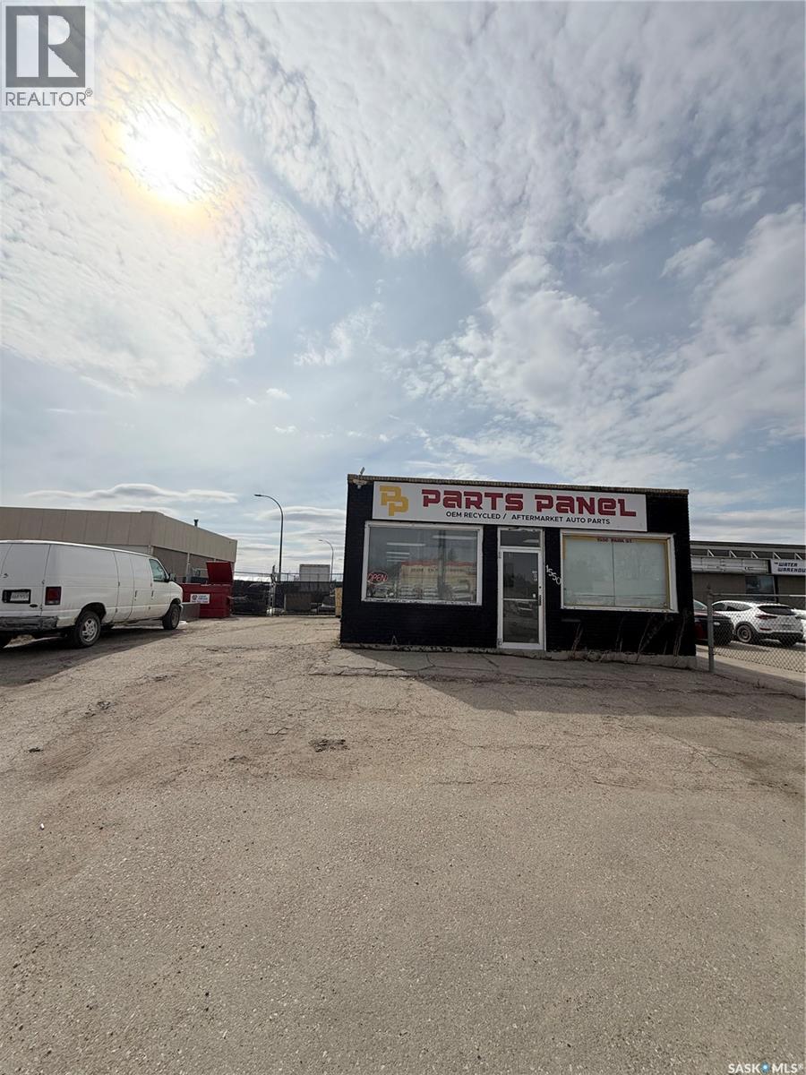 1550 Park Street, Regina, Saskatchewan  S4N 2G1 - Photo 3 - SK035555