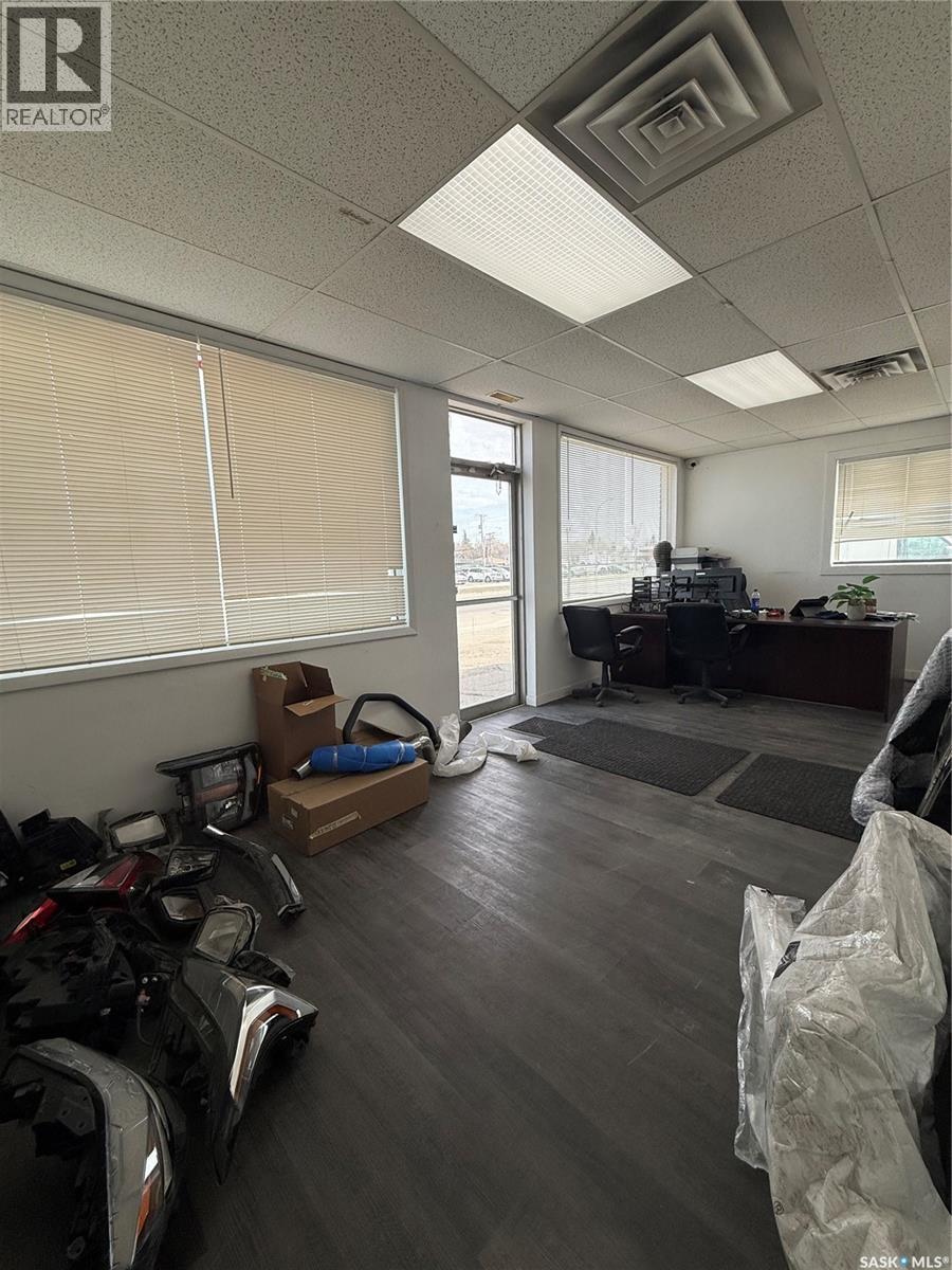1550 Park Street, Regina, Saskatchewan  S4N 2G1 - Photo 6 - SK035555