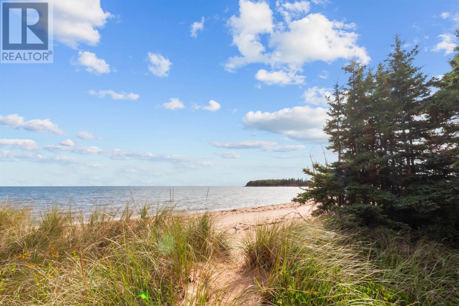 27 Cannery Road, Souris West, Prince Edward Island  C0A 2B0 - Photo 2 - 202610453