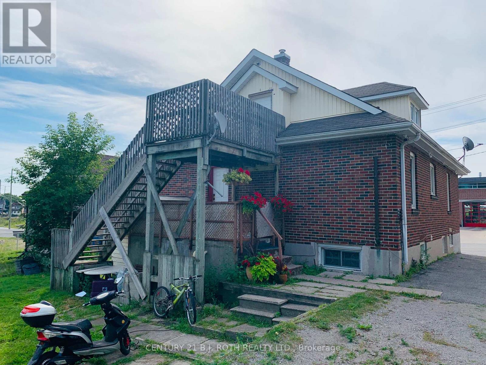 156 Dunlop Street W, Barrie, Ontario  L4N 1B2 - Photo 5 - S12944718
