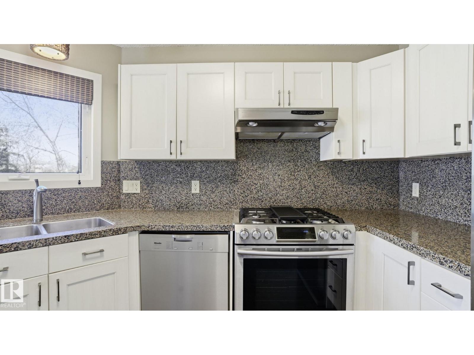 1346 Potter Greens Dr Nw, Edmonton, Alberta  T5T 6A3 - Photo 4 - E4486999