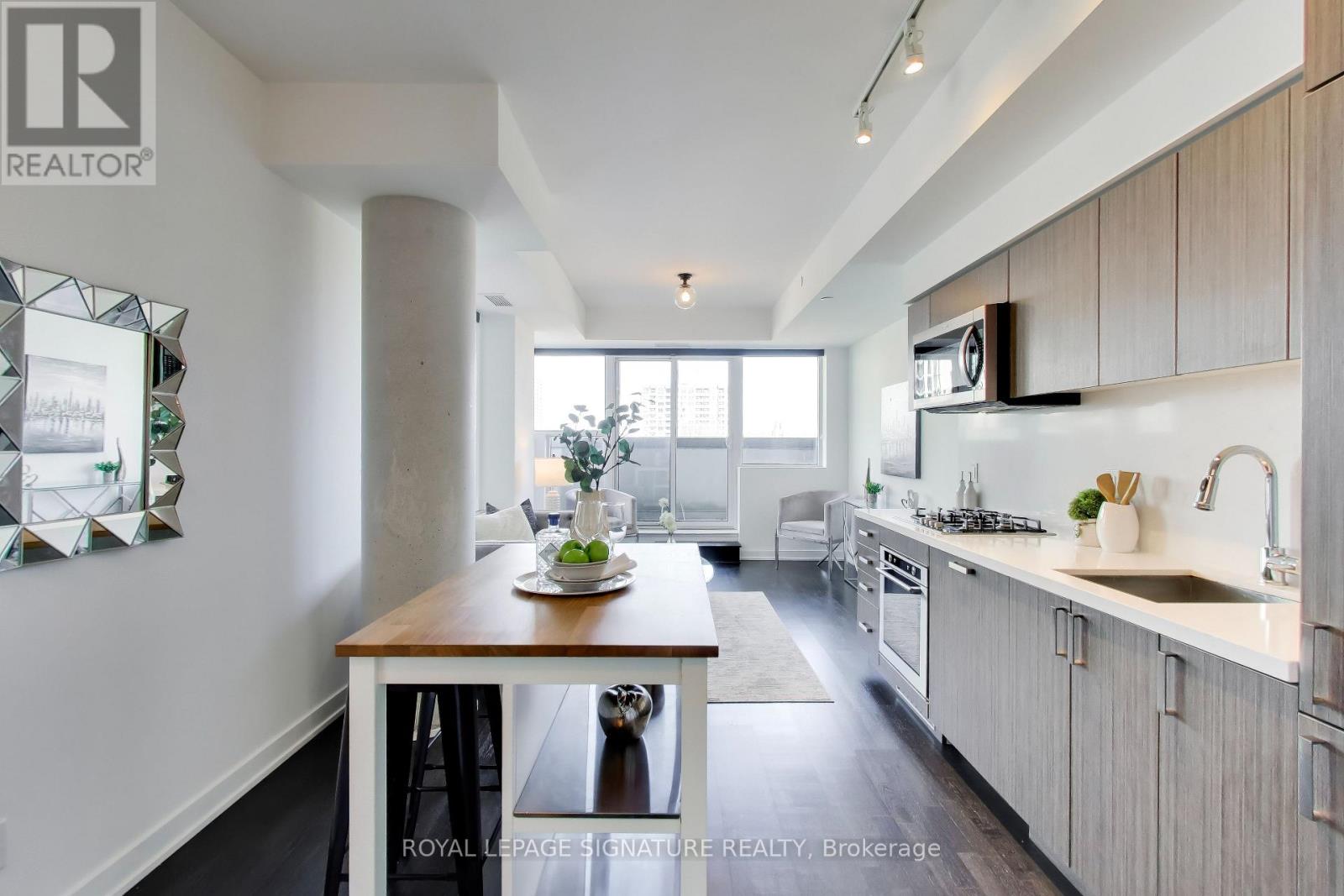 501 - 501 St Clair Avenue W, Toronto, Ontario  M5P 0A2 - Photo 8 - C13112008