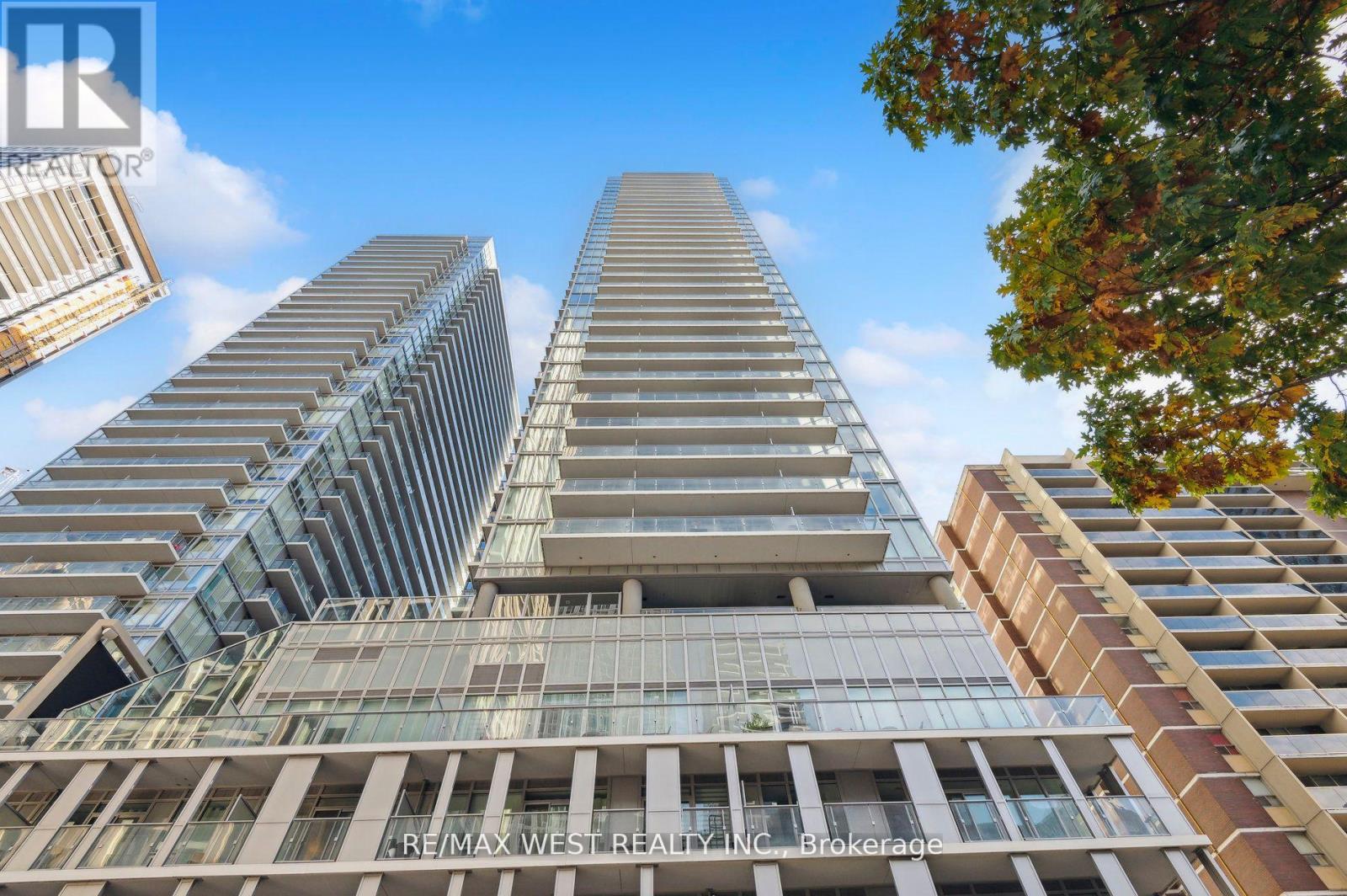 2215 - 195 REDPATH AVENUE, Toronto, Ontario
