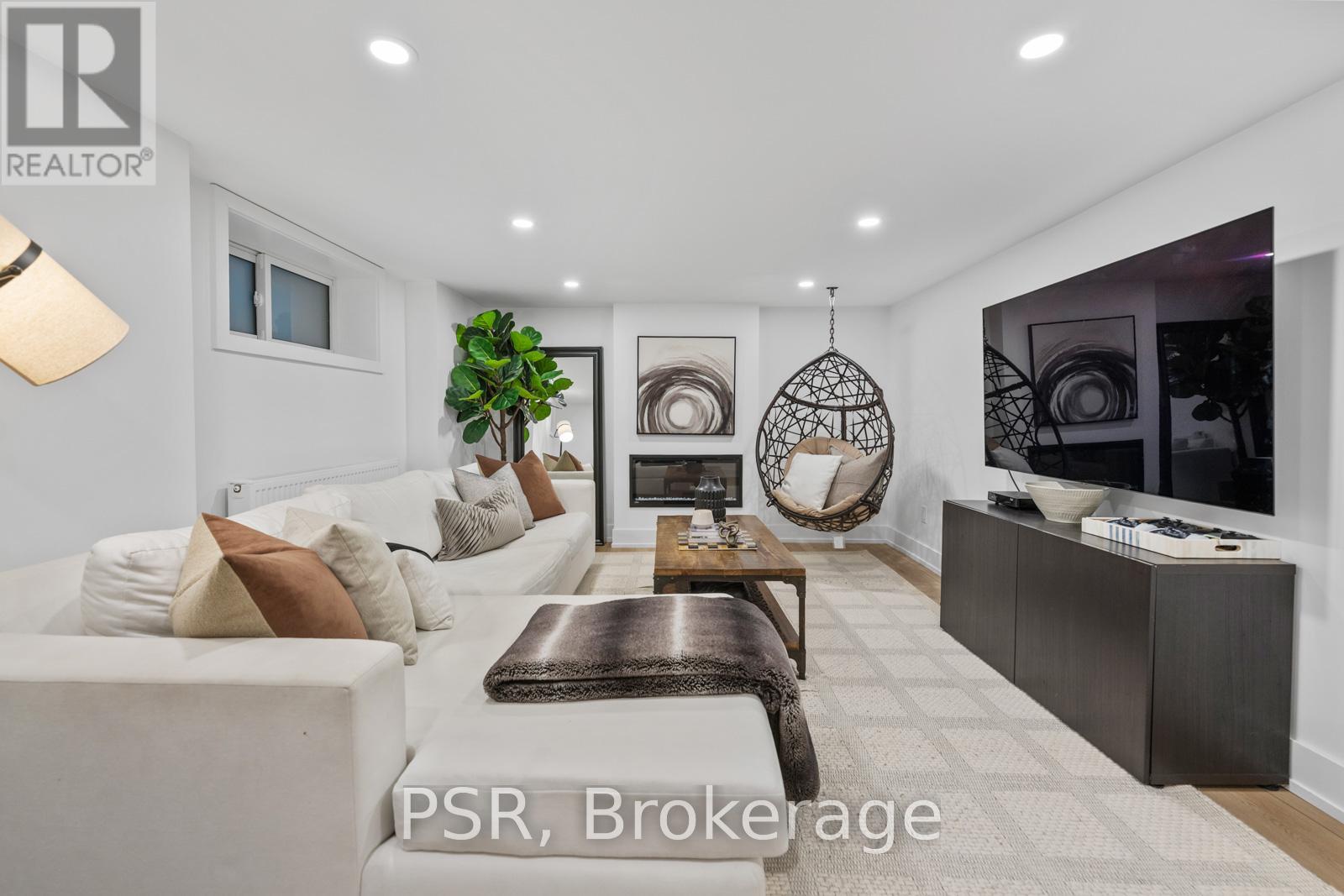 51 Camberwell Road, Toronto, Ontario  M6C 3E7 - Photo 27 - C13112230