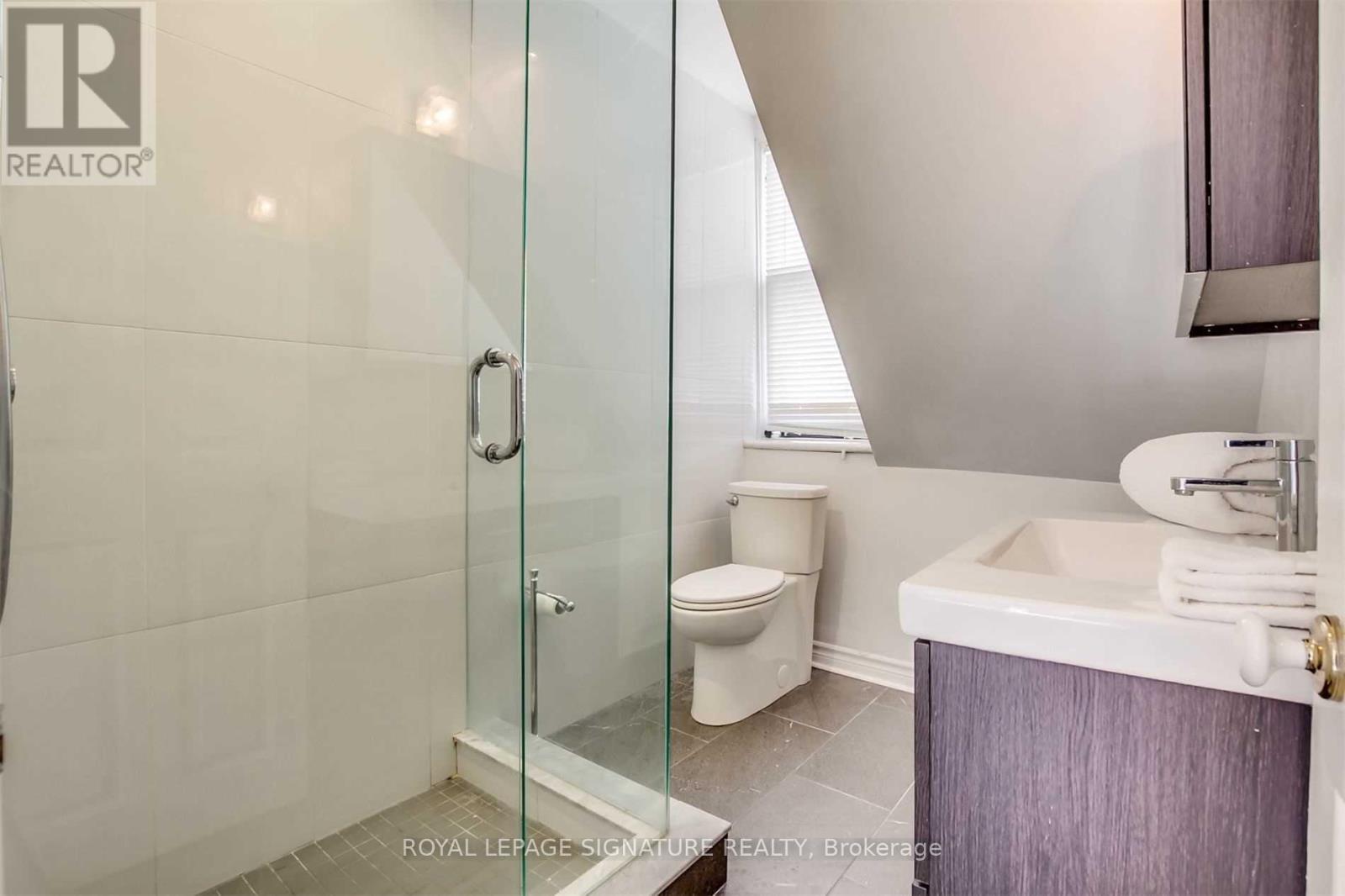 3rd Flr - 105 Gloucester Street, Toronto, Ontario  M4Y 1M2 - Photo 9 - C13112292