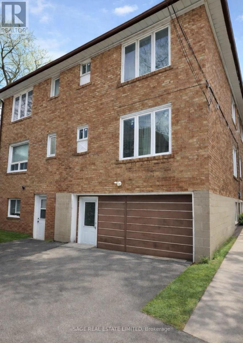 LOWER LEVEL - 230 LAWRENCE AVENUE W, toronto (lawrence park north), Ontario