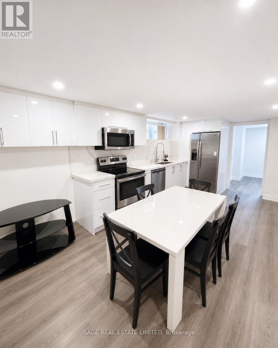 Lower Level - 230 Lawrence Avenue W, Toronto, Ontario  M4R 2J3 - Photo 3 - C13112314