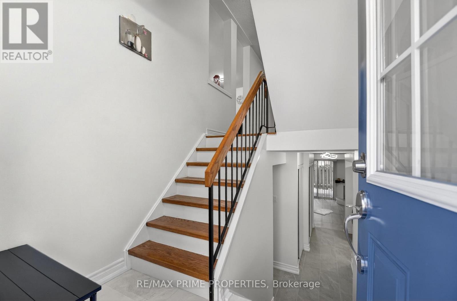 90 Maris Shep Way, Toronto, Ontario  M2J 4S2 - Photo 4 - C13112336
