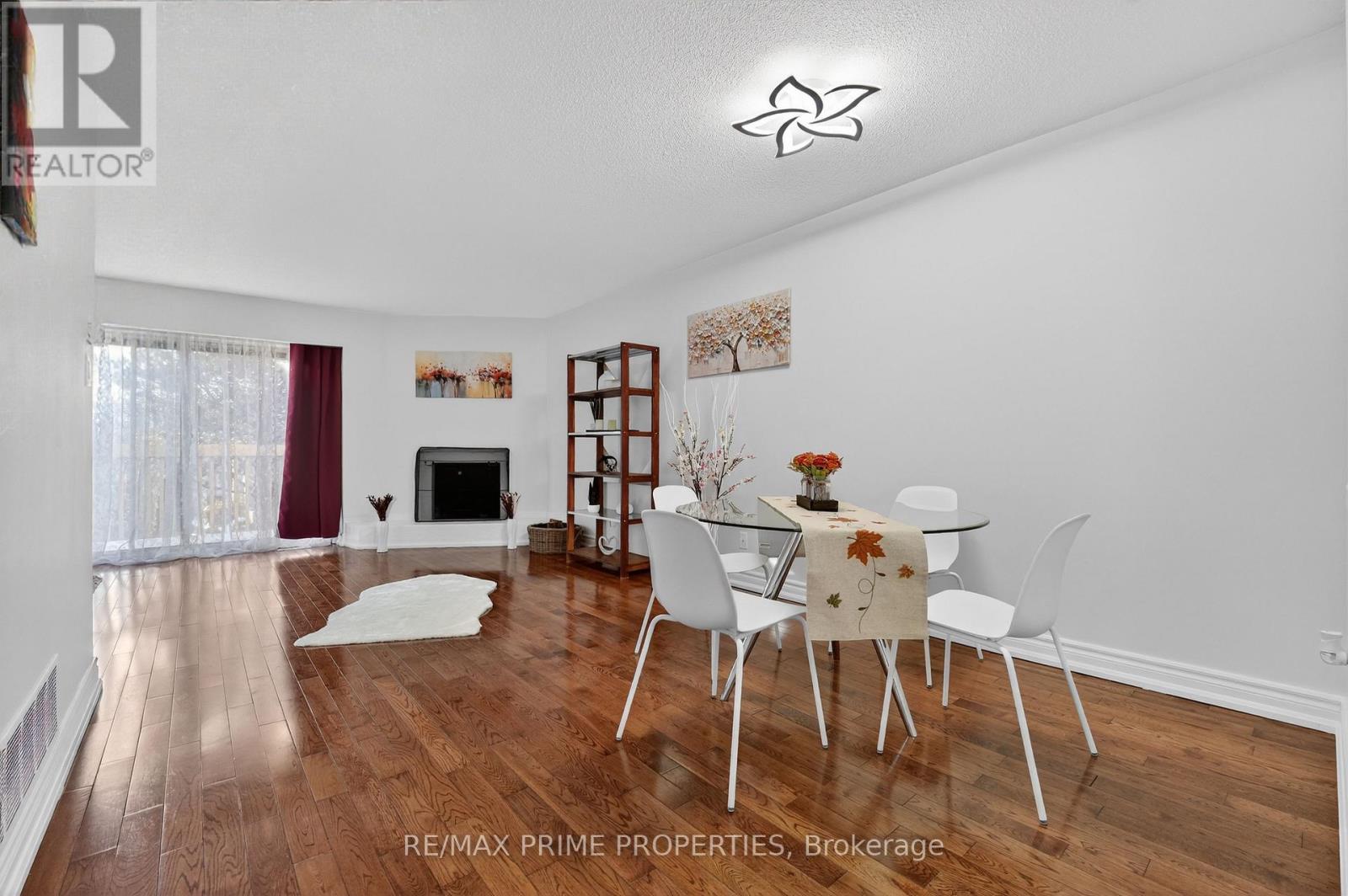 90 Maris Shep Way, Toronto, Ontario  M2J 4S2 - Photo 5 - C13112336