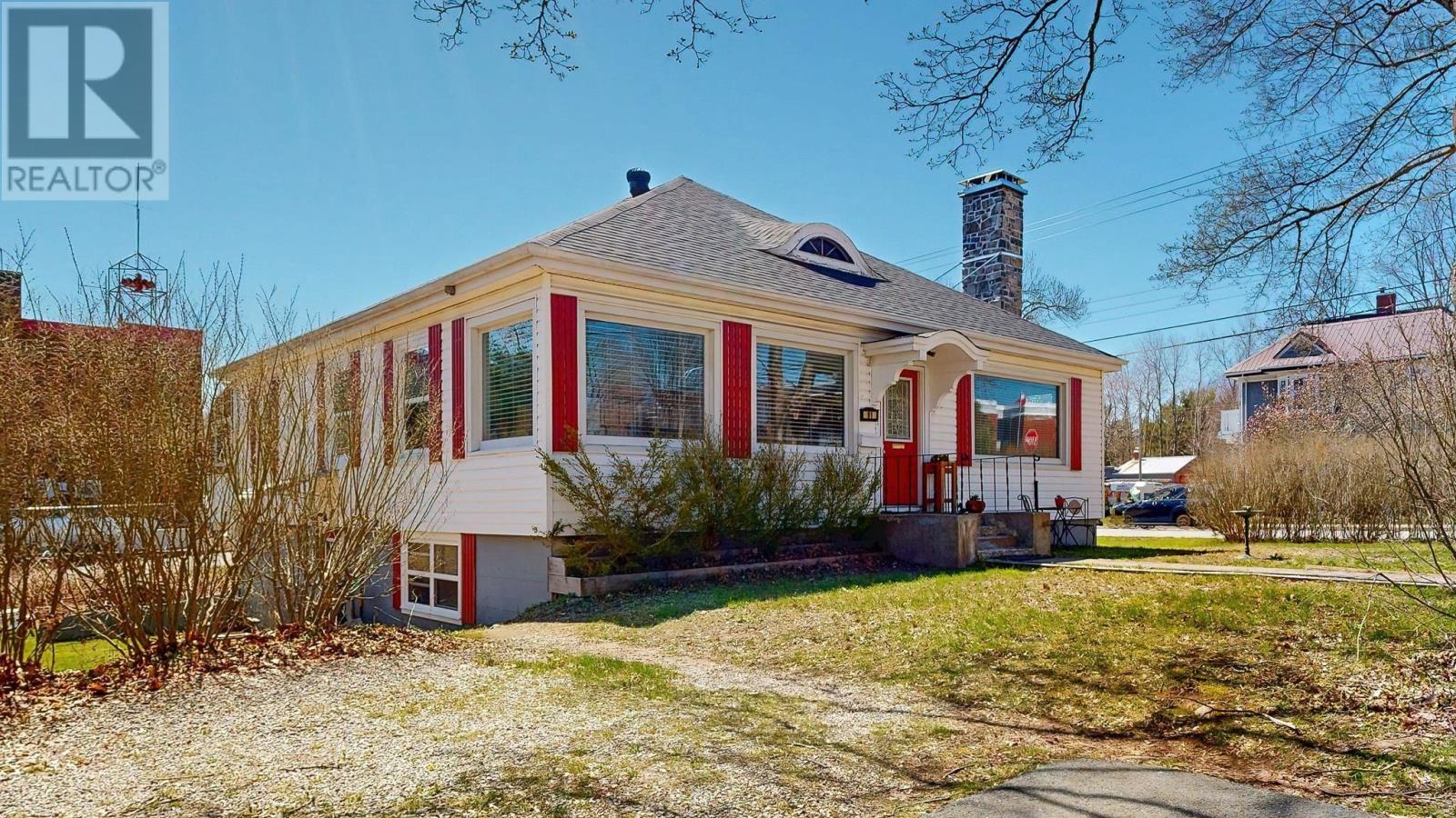 91 York St, Bridgewater, Nova Scotia  B4V 1R1 - Photo 40 - 202609836