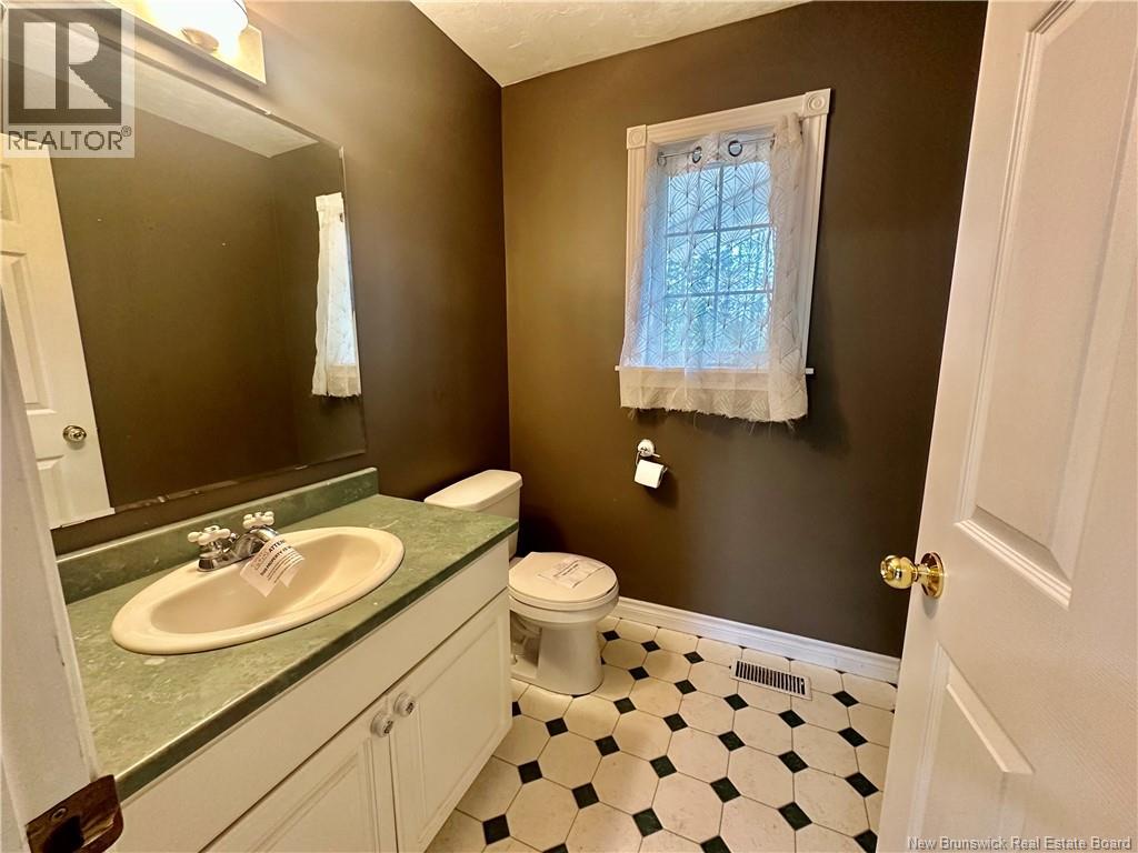 484 Queens Road, Sackville, New Brunswick  E4L 2C3 - Photo 24 - NB139224