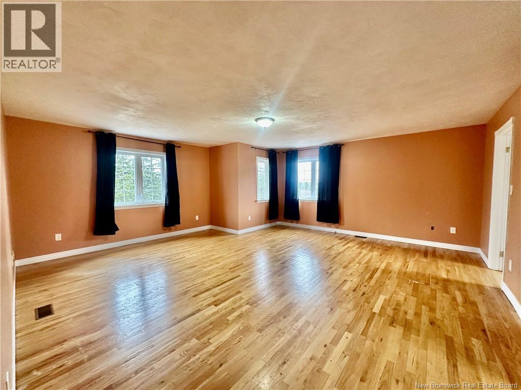 484 Queens Road, Sackville, New Brunswick  E4L 2C3 - Photo 28 - NB139224