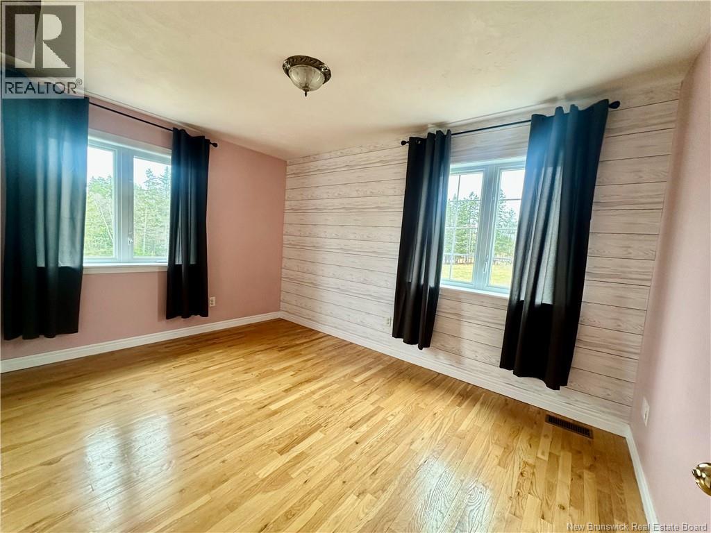 484 Queens Road, Sackville, New Brunswick  E4L 2C3 - Photo 36 - NB139224