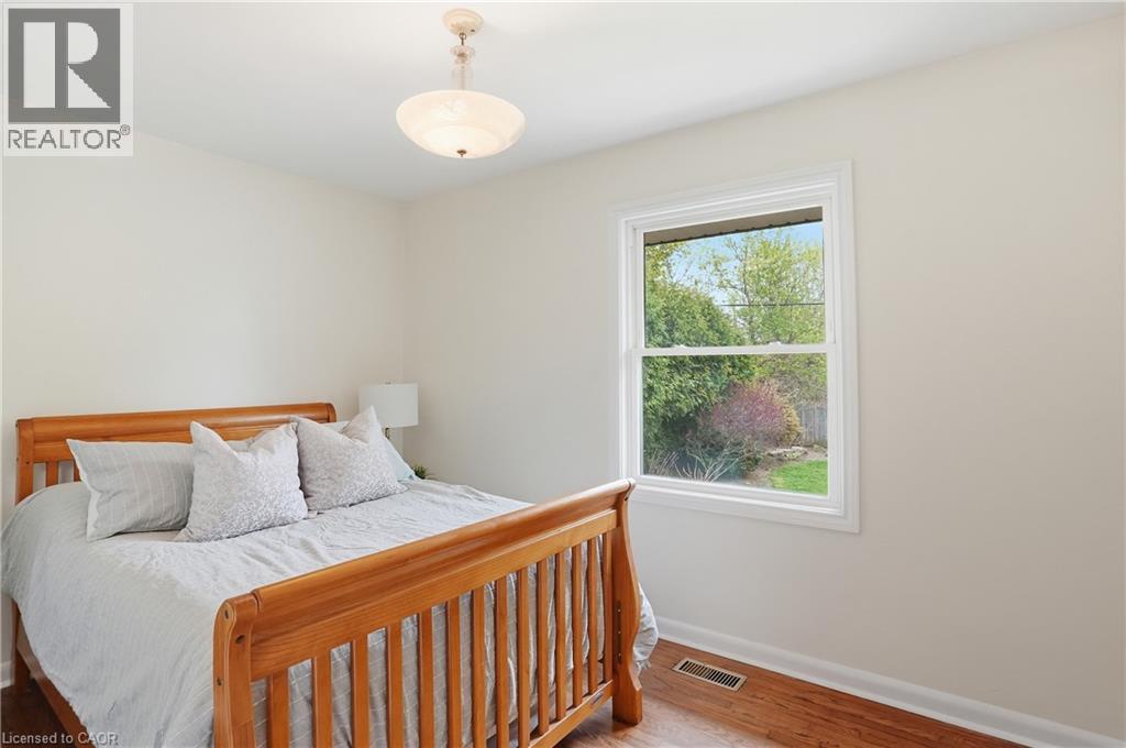 150 West 28th Street, Hamilton, Ontario  L9C 5B2 - Photo 9 - 40828332