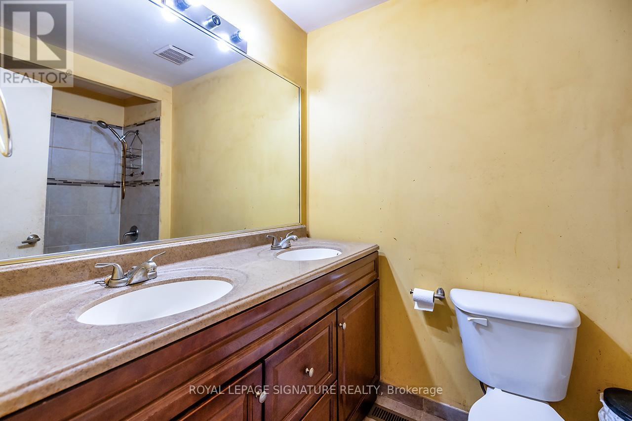 593 Gibb Street, Oshawa, Ontario  L1J 1Z6 - Photo 11 - E13111952