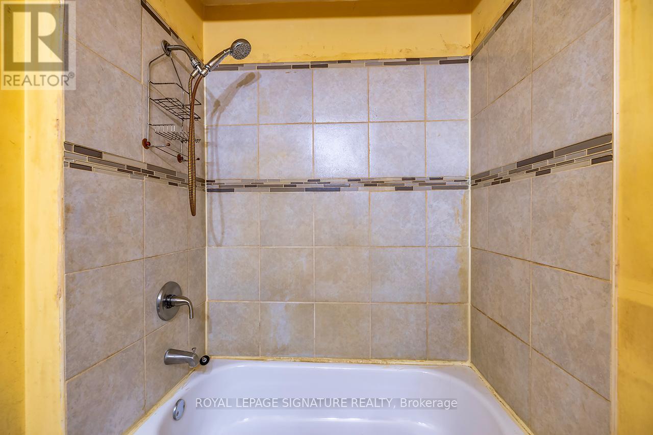 593 Gibb Street, Oshawa, Ontario  L1J 1Z6 - Photo 12 - E13111952