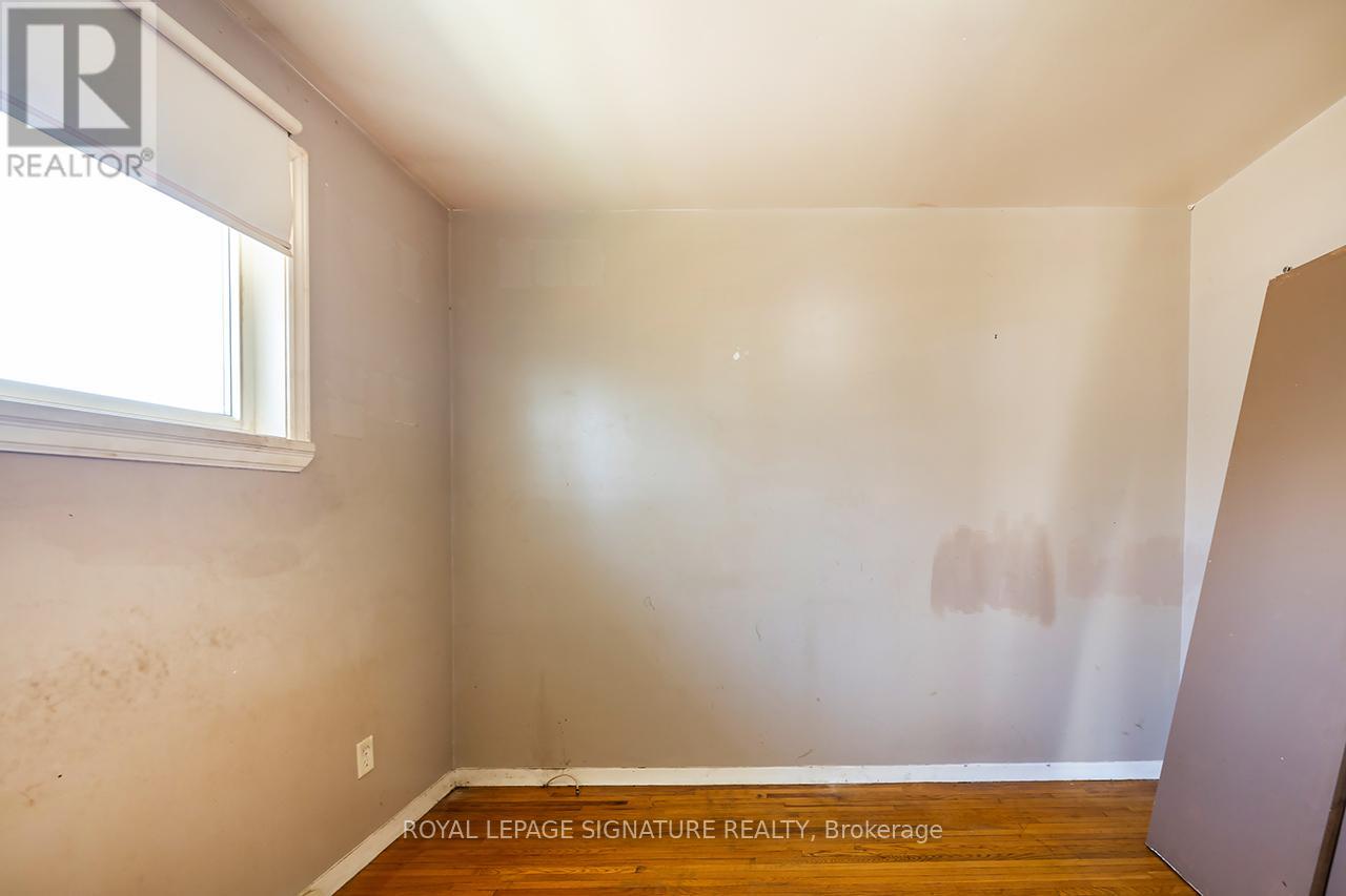 593 Gibb Street, Oshawa, Ontario  L1J 1Z6 - Photo 14 - E13111952