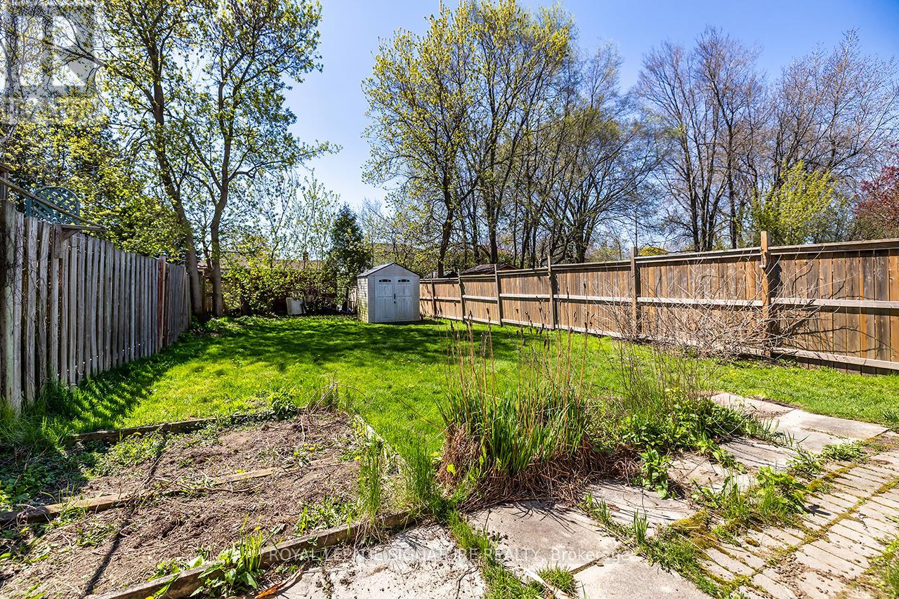 593 Gibb Street, Oshawa, Ontario  L1J 1Z6 - Photo 31 - E13111952
