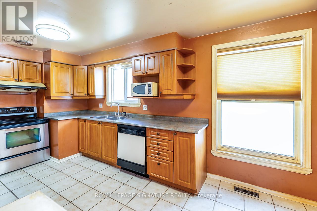 593 Gibb Street, Oshawa, Ontario  L1J 1Z6 - Photo 7 - E13111952