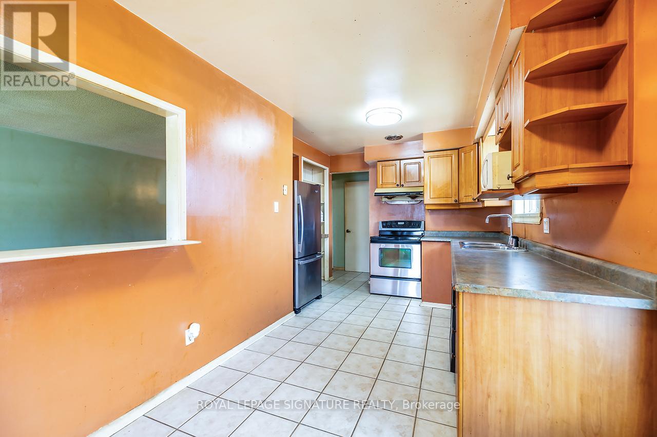593 Gibb Street, Oshawa, Ontario  L1J 1Z6 - Photo 9 - E13111952