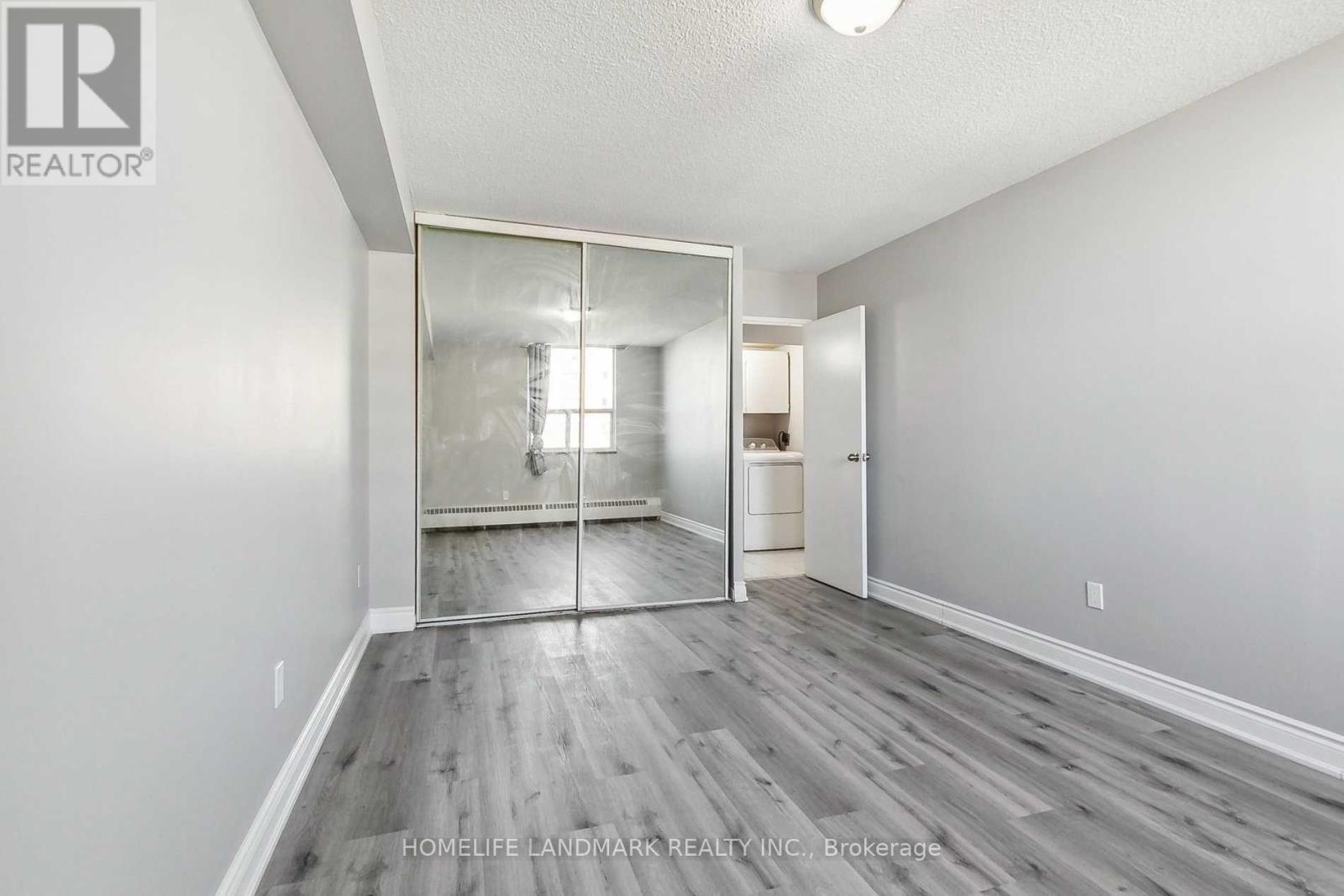 1006 - 1250 Bridletowne Circle, Toronto (L'amoreaux), Ontario  M1W 2V1 - Photo 11 - E13112090