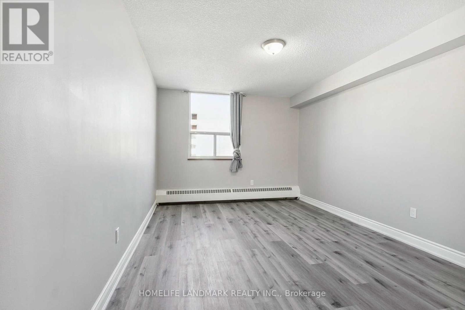 1006 - 1250 Bridletowne Circle, Toronto (L'amoreaux), Ontario  M1W 2V1 - Photo 8 - E13112090