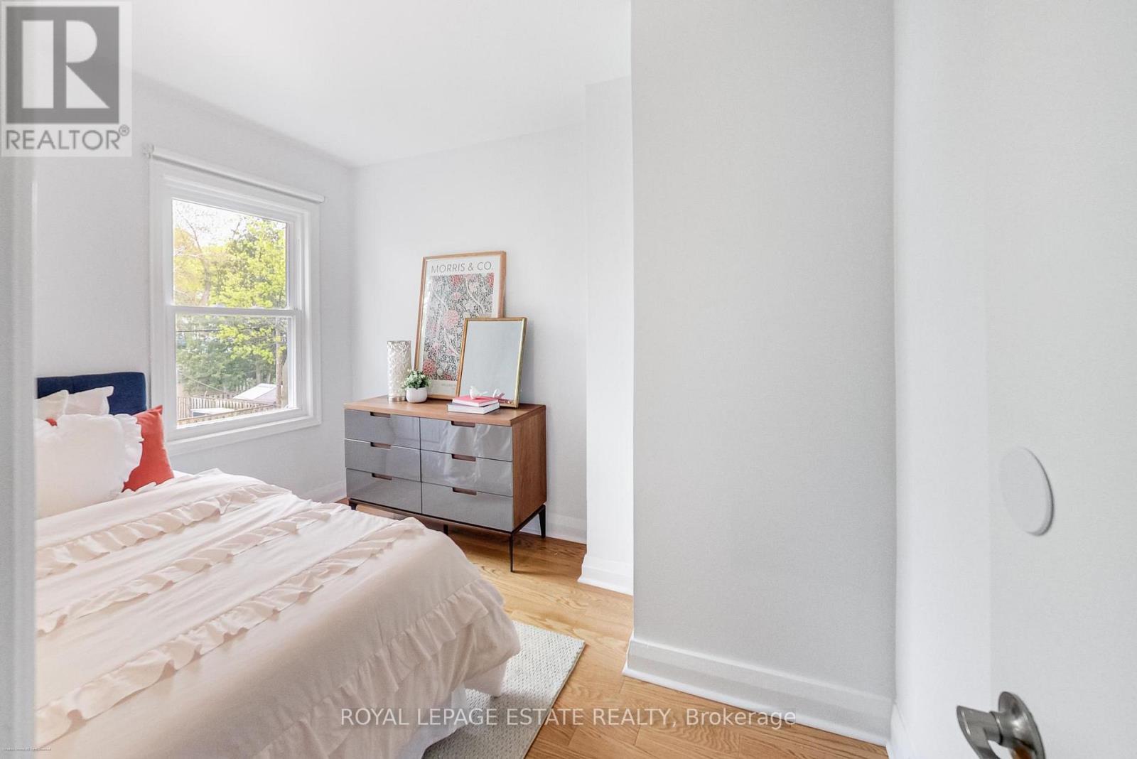 145 Hillingdon Avenue, Toronto (Woodbine Corridor), Ontario  M4C 3J1 - Photo 13 - E13112196