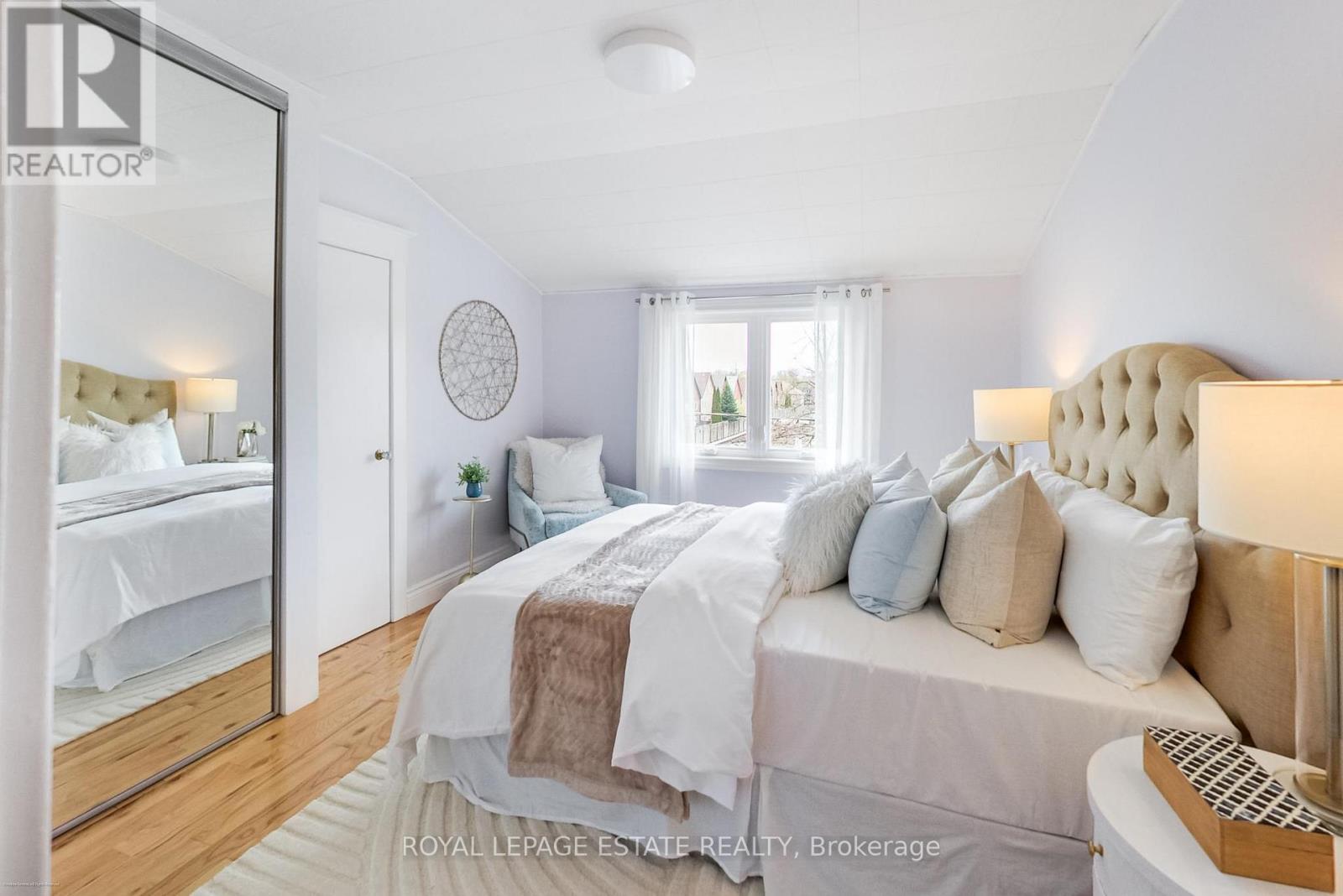 145 Hillingdon Avenue, Toronto (Woodbine Corridor), Ontario  M4C 3J1 - Photo 17 - E13112196