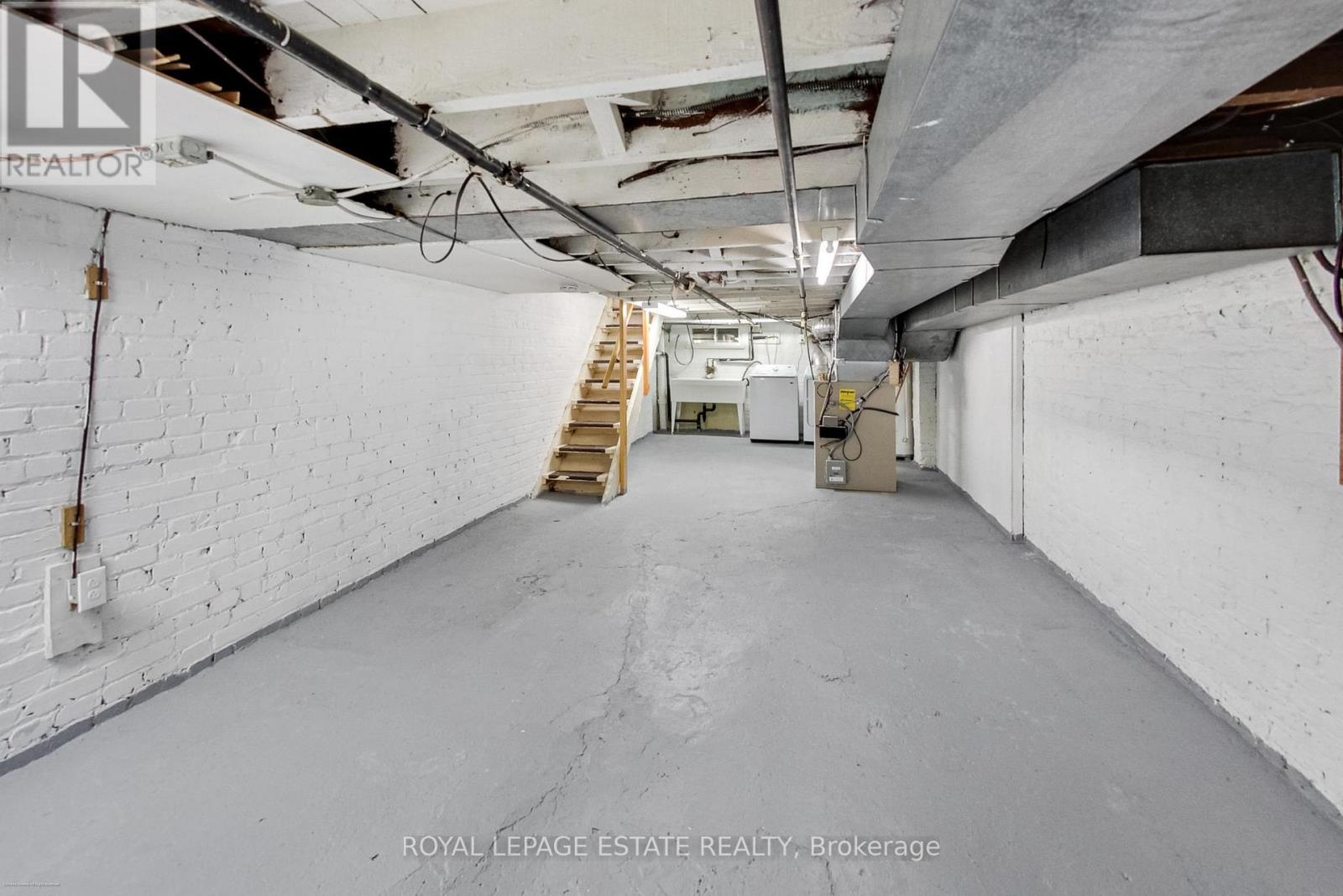 145 Hillingdon Avenue, Toronto (Woodbine Corridor), Ontario  M4C 3J1 - Photo 21 - E13112196