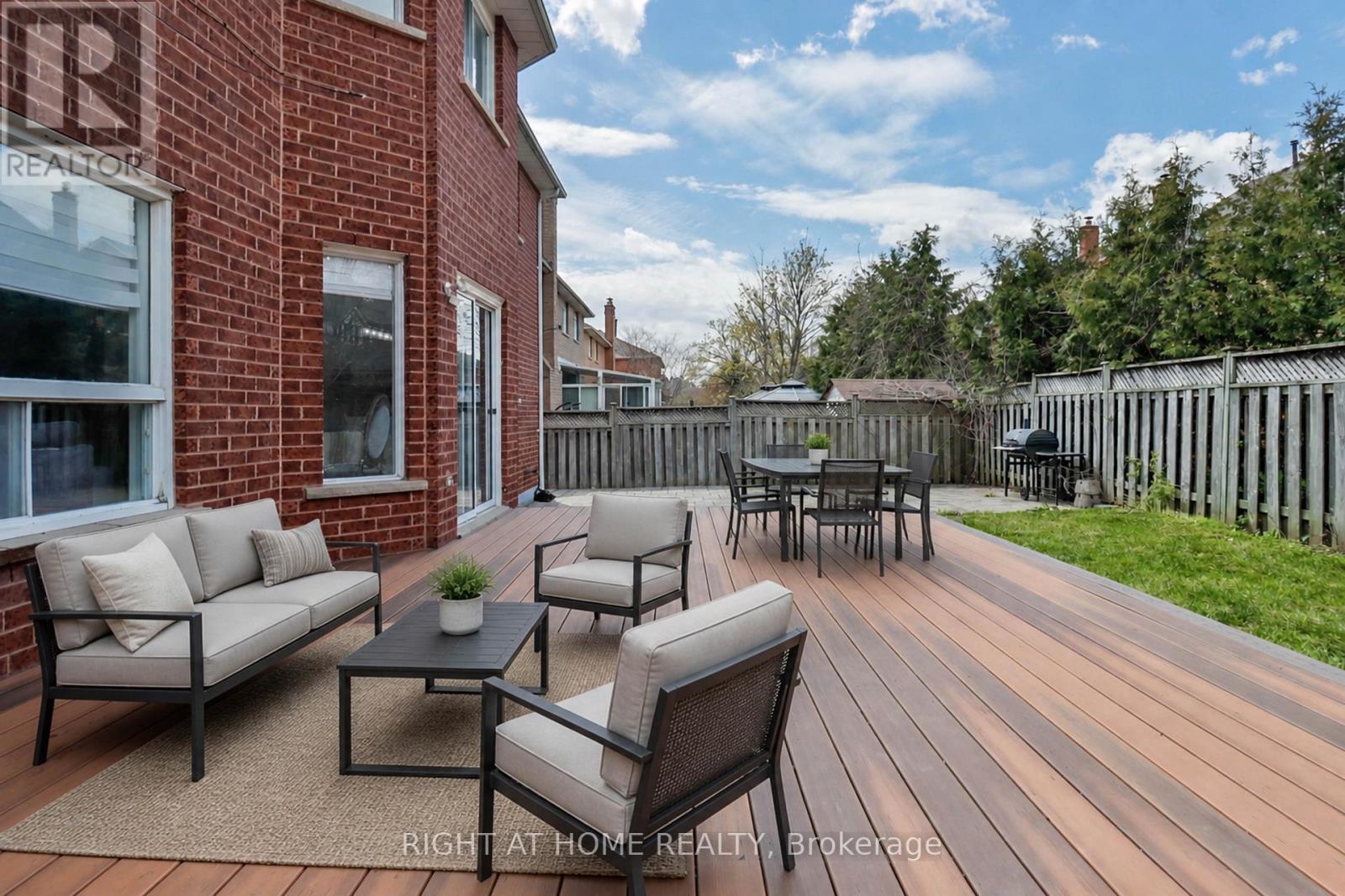 1856 Woodview Avenue, Pickering (Highbush), Ontario  L1V 1L4 - Photo 13 - E13112296