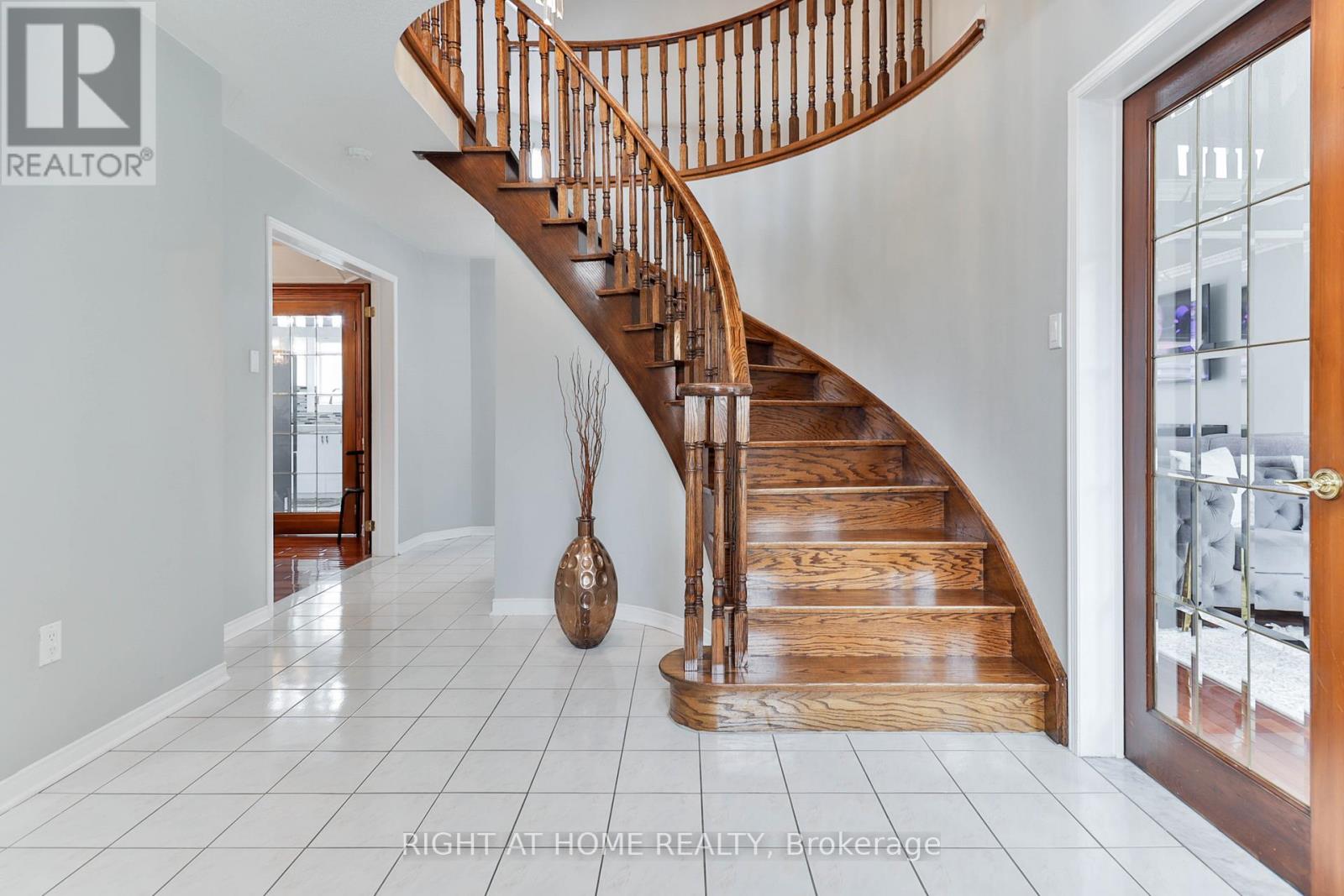 1856 Woodview Avenue, Pickering (Highbush), Ontario  L1V 1L4 - Photo 16 - E13112296