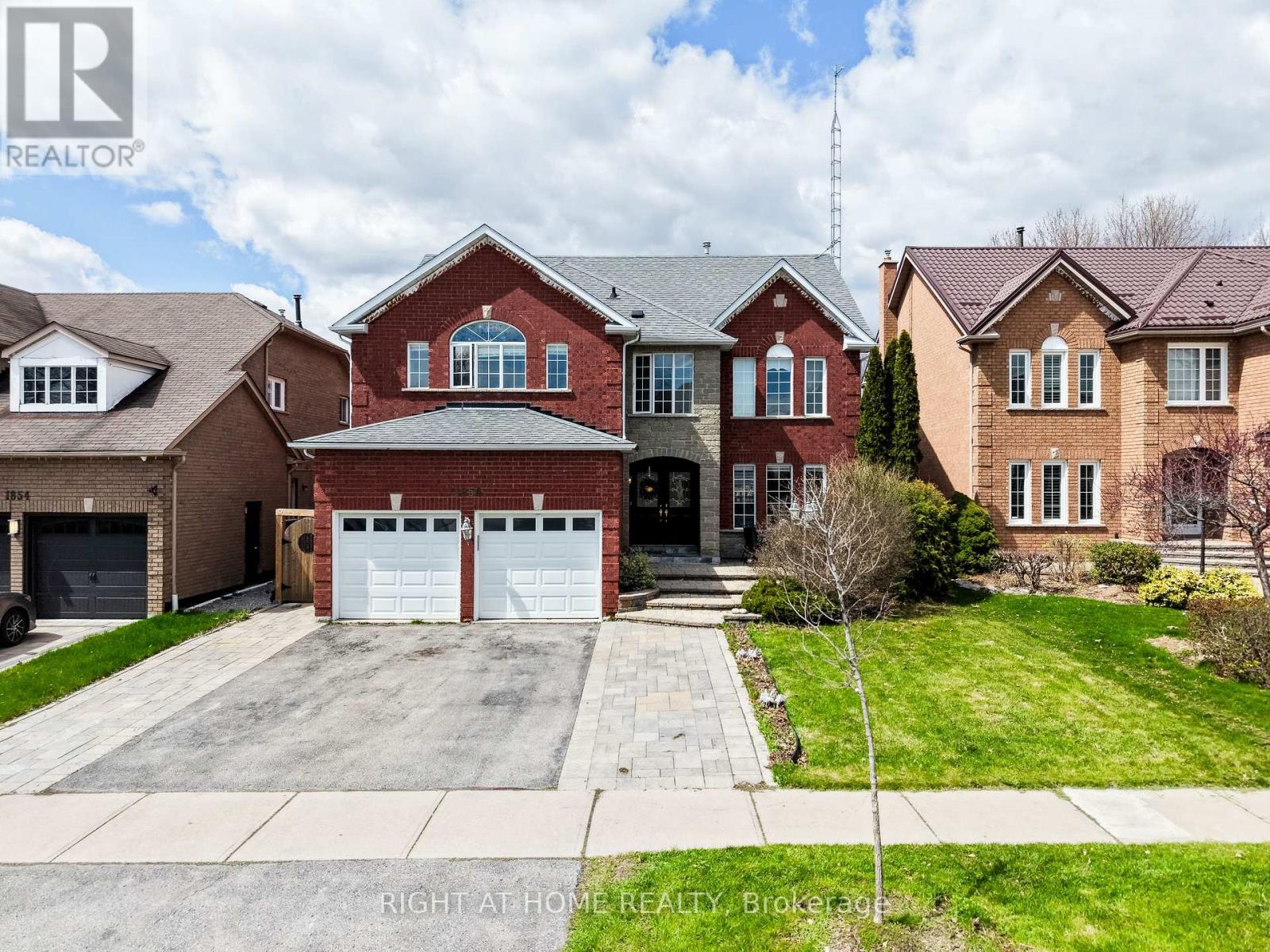 1856 Woodview Avenue, Pickering (Highbush), Ontario  L1V 1L4 - Photo 2 - E13112296