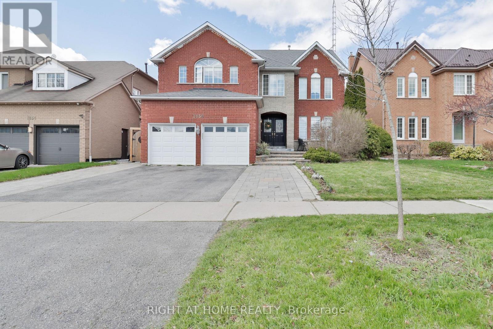 1856 Woodview Avenue, Pickering (Highbush), Ontario  L1V 1L4 - Photo 4 - E13112296