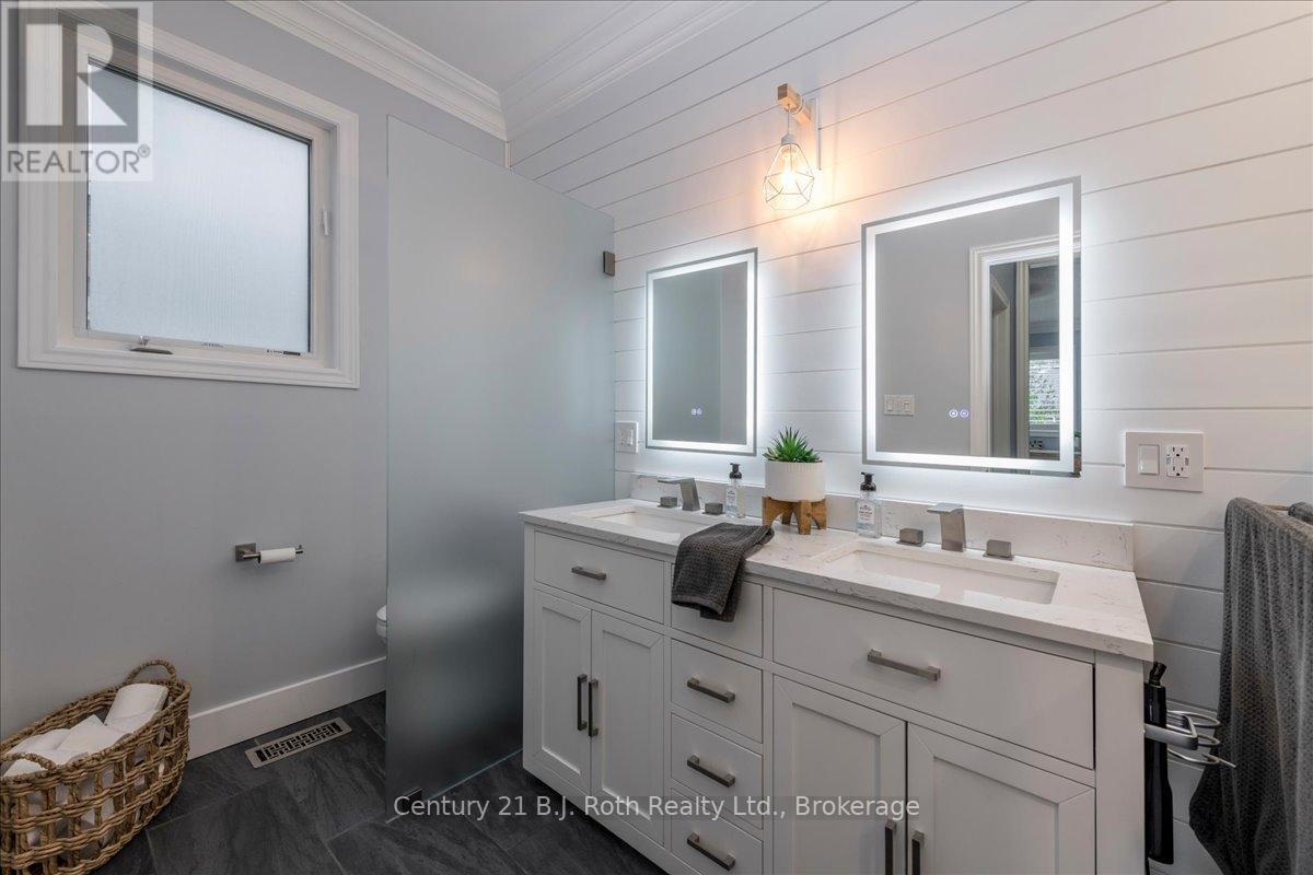 40 Grand Poplar Lane, Wasaga Beach, Ontario  L9Z 0E2 - Photo 17 - S13095412