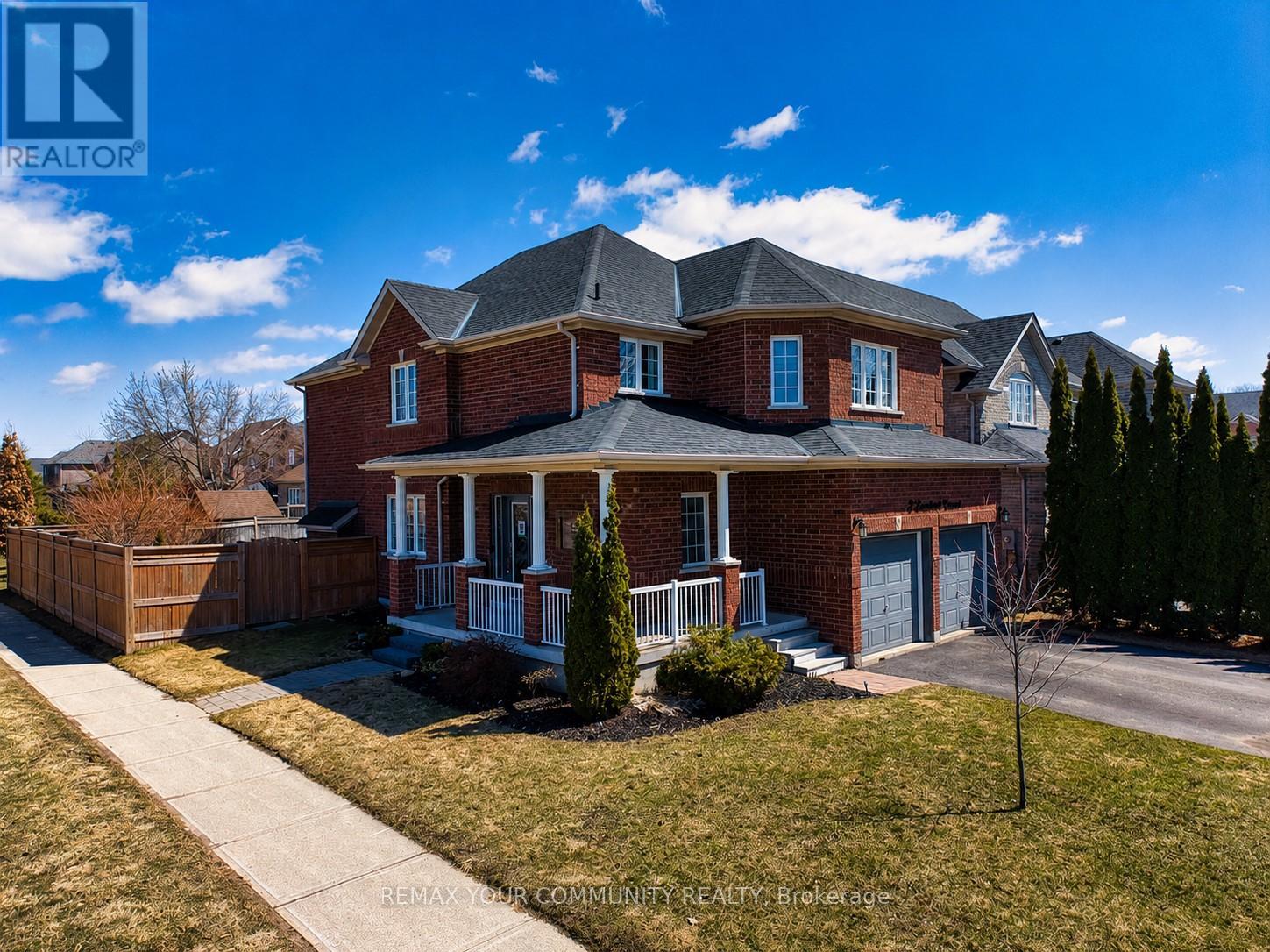 2 LAURELBANK CRESCENT, Georgina, Ontario