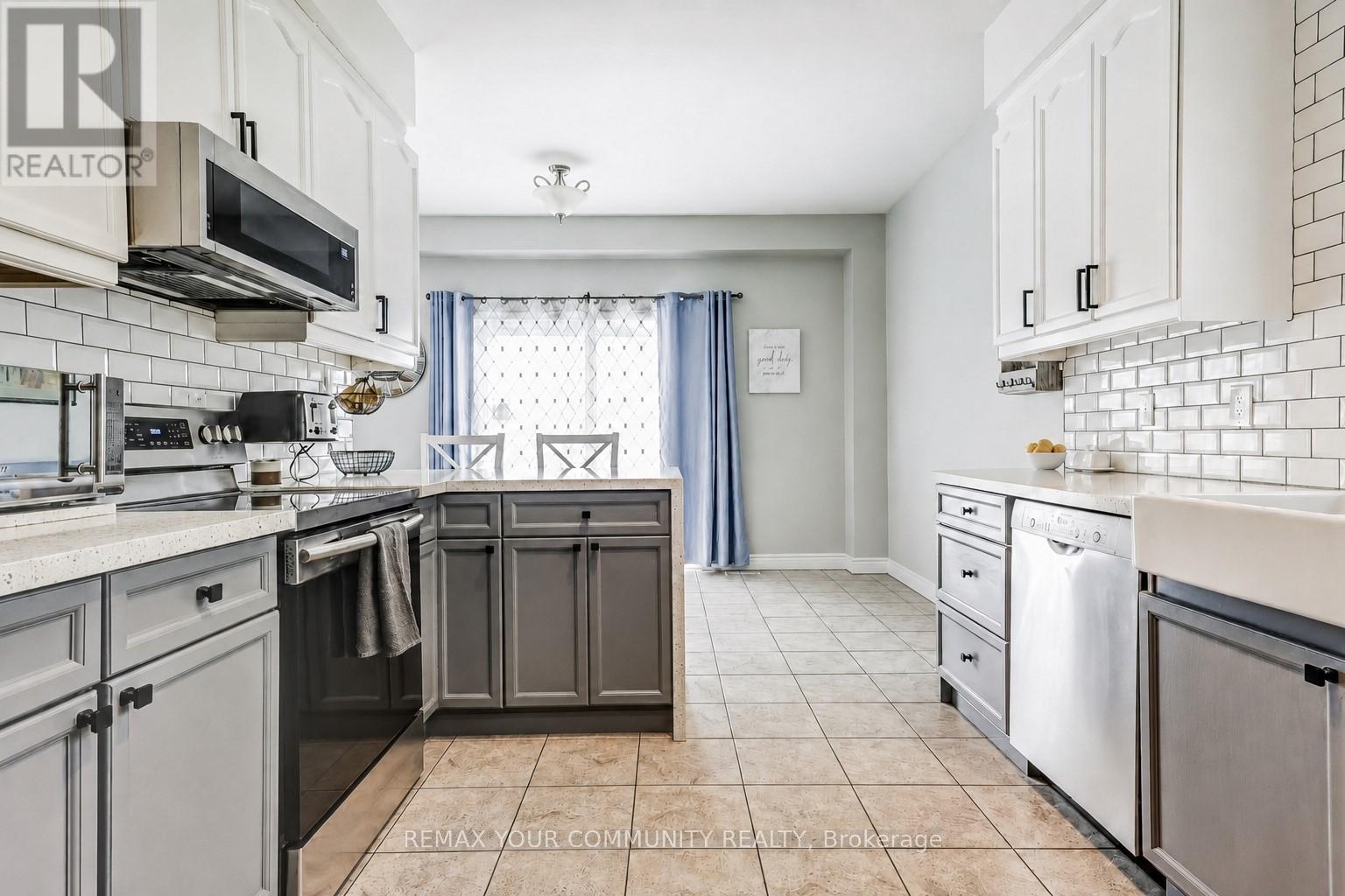 2 Laurelbank Crescent, Georgina, Ontario  L4P 4H6 - Photo 21 - N13112024