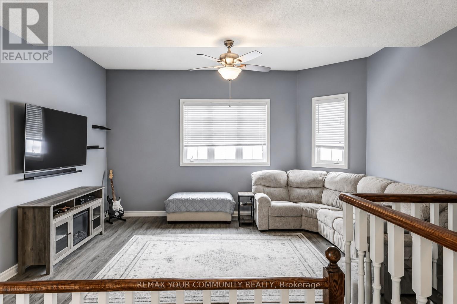 2 Laurelbank Crescent, Georgina, Ontario  L4P 4H6 - Photo 26 - N13112024