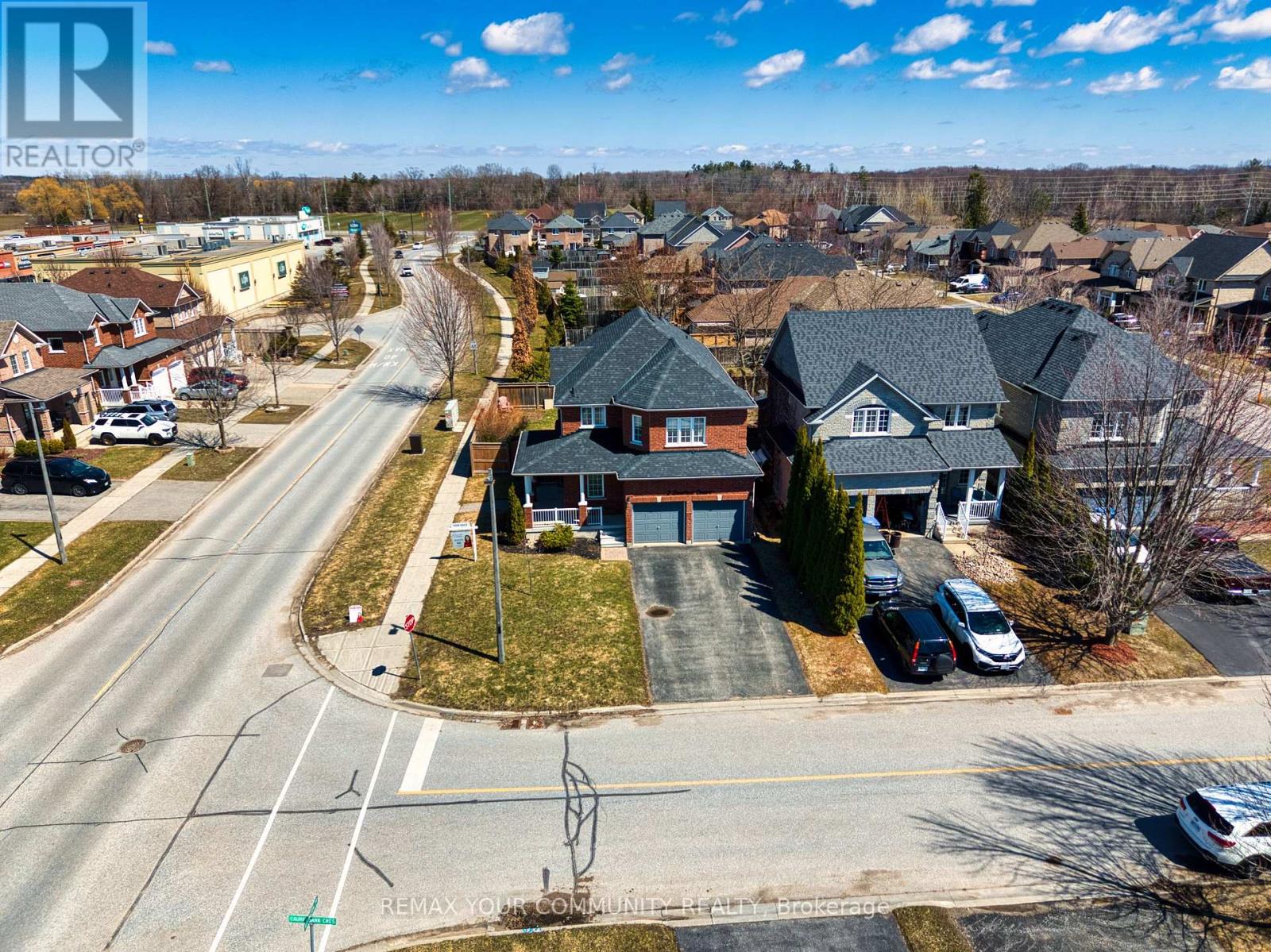 2 Laurelbank Crescent, Georgina, Ontario  L4P 4H6 - Photo 40 - N13112024
